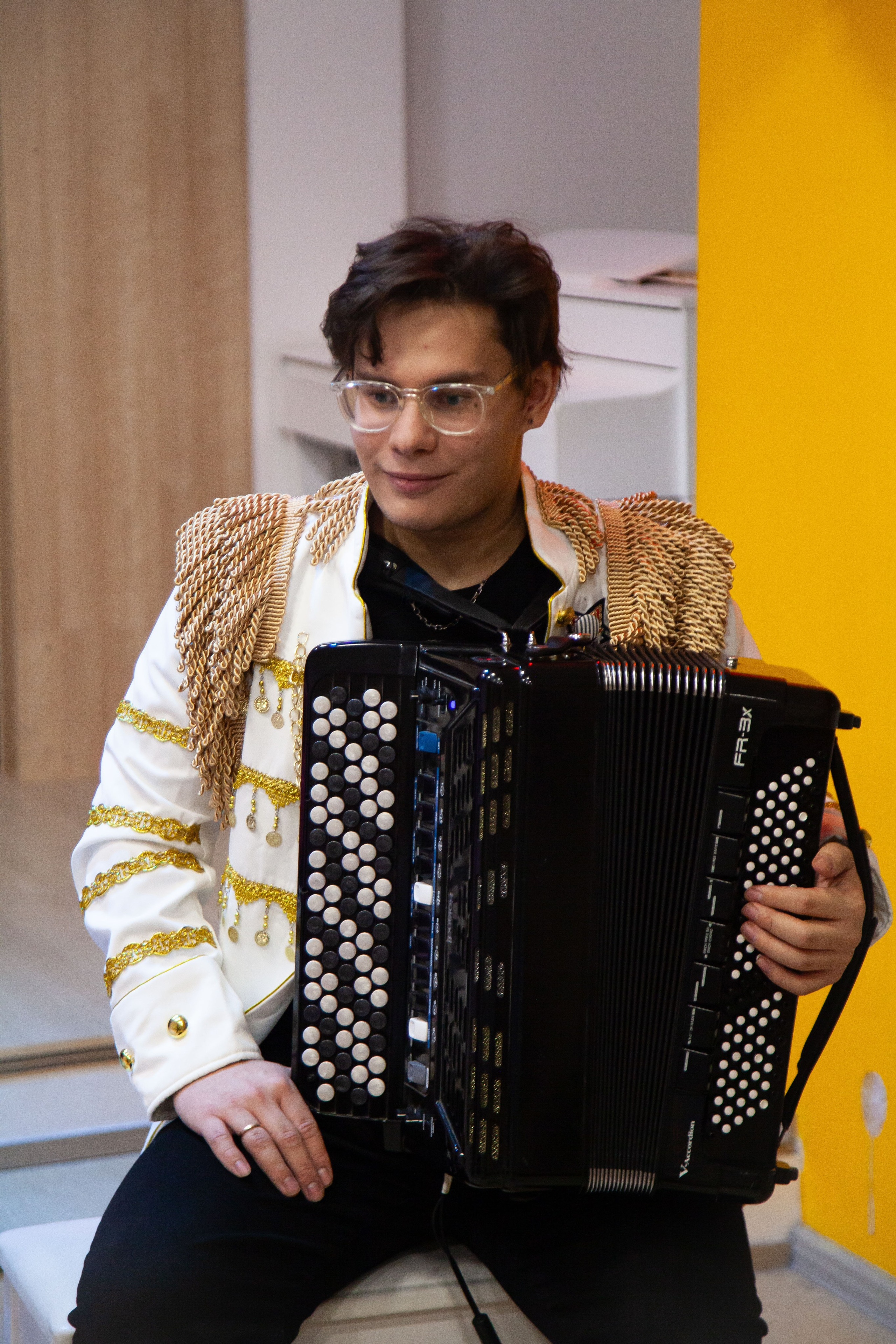 Музыкальный концерт с баяном. 17.11.23. Профессиональное фото в Казани: от идеи до результата. Фотограф Яна Мур