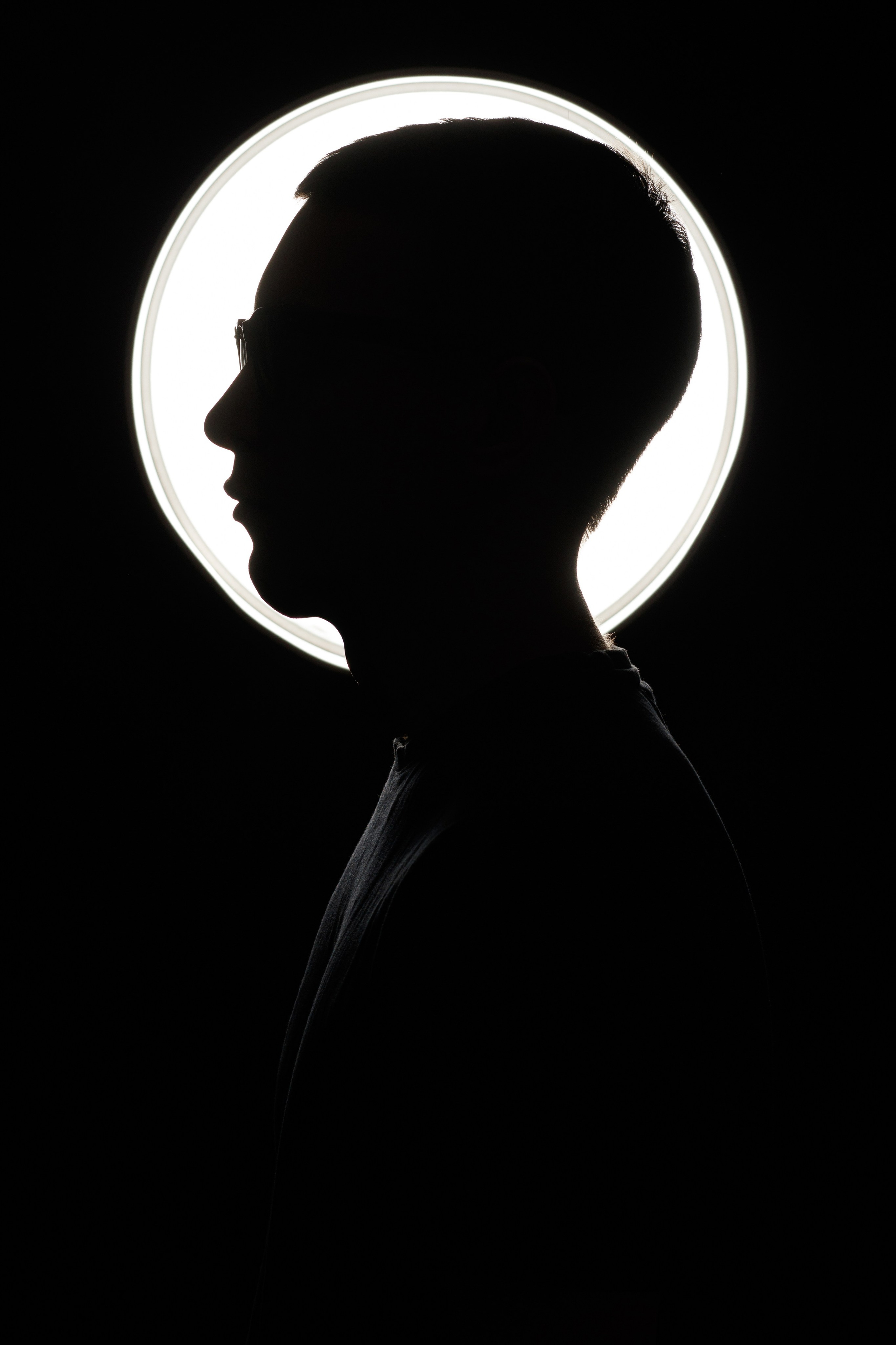 мужской силуэт 