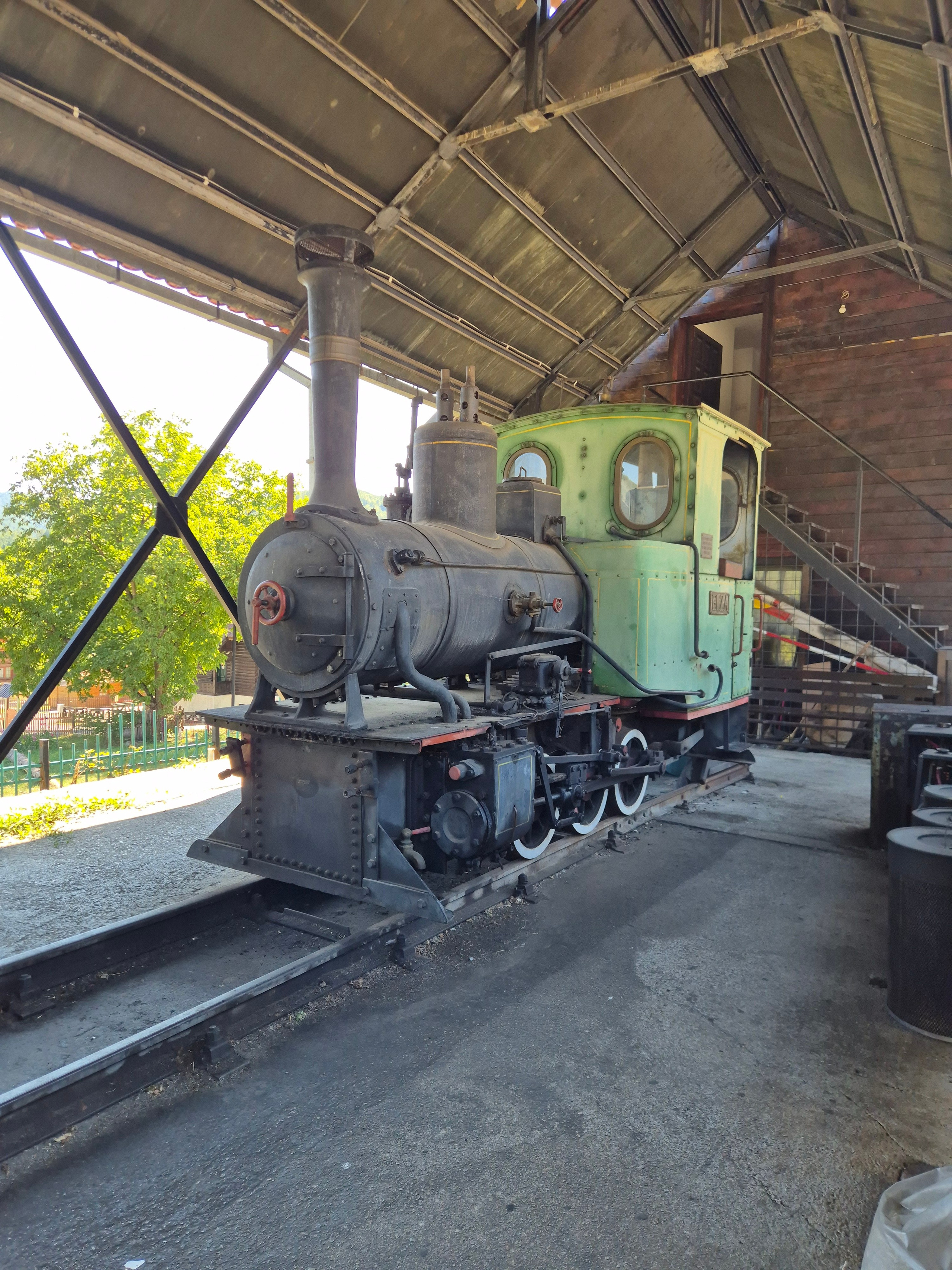 В 1998 году власти решили восстановить её, сделав туристической достопримечательностью. 