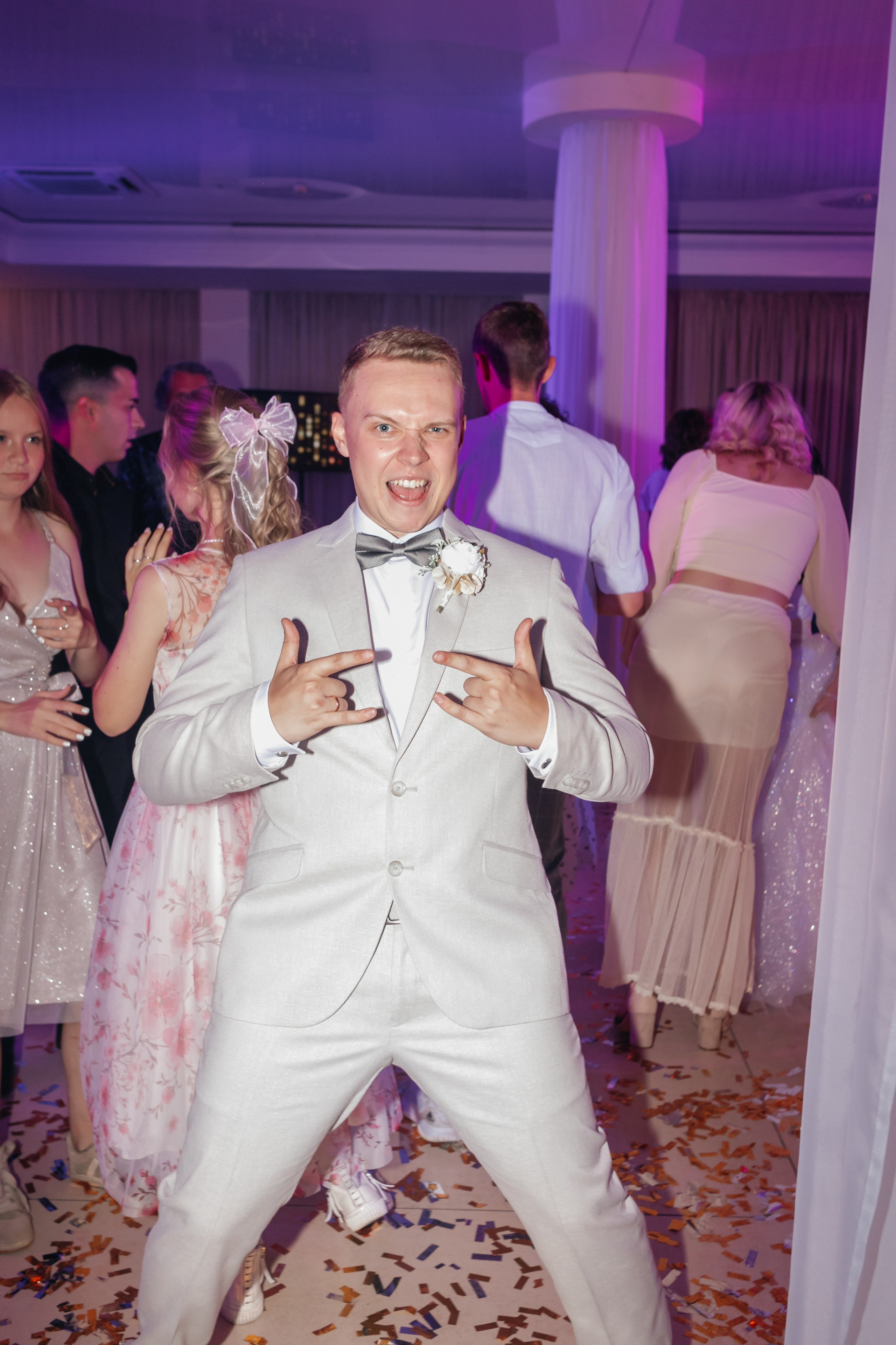 Полный день для пары Татьяны и Максима в ресторане План Б. Свадебный фотограф и фотограф Love-Store в Нижнем Новгороде Анастасия