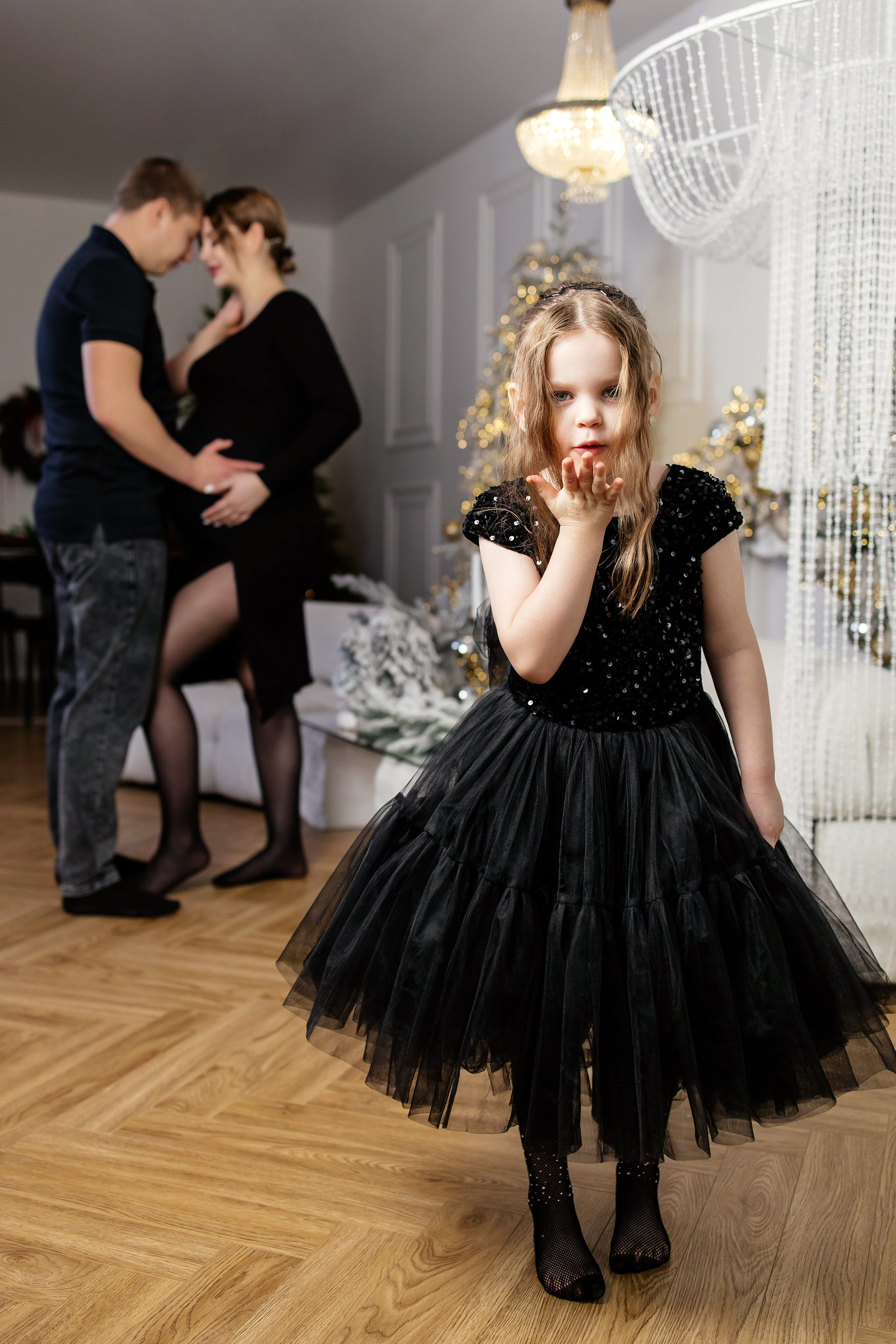 Семейная фотосессия Елена НГ 2026. Женский фотограф в Оренбурге Ирина Заводчикова