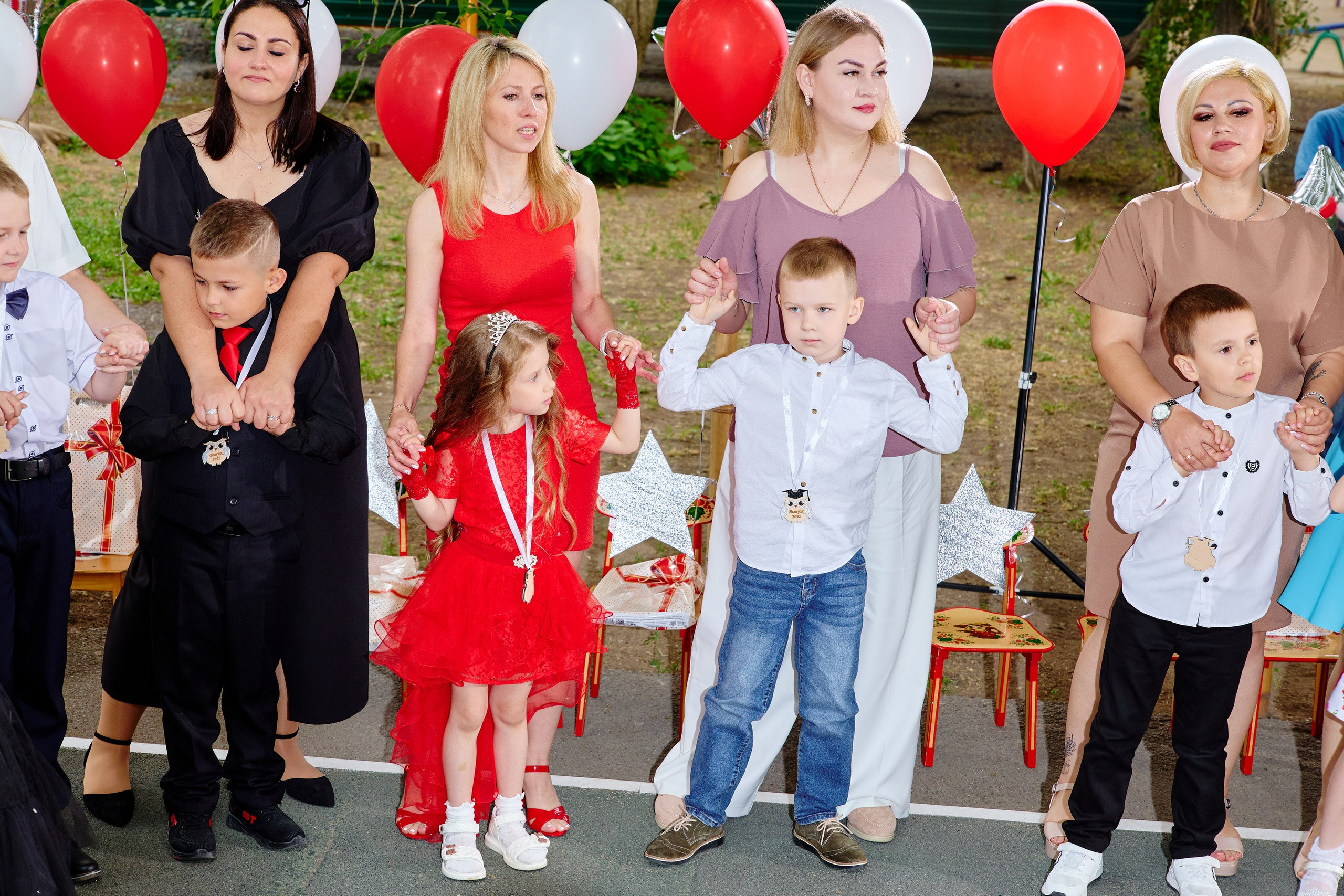 Выпускной 45 сад. Фотограф Выпускные альбомы Таганрог Сергей Коробченко