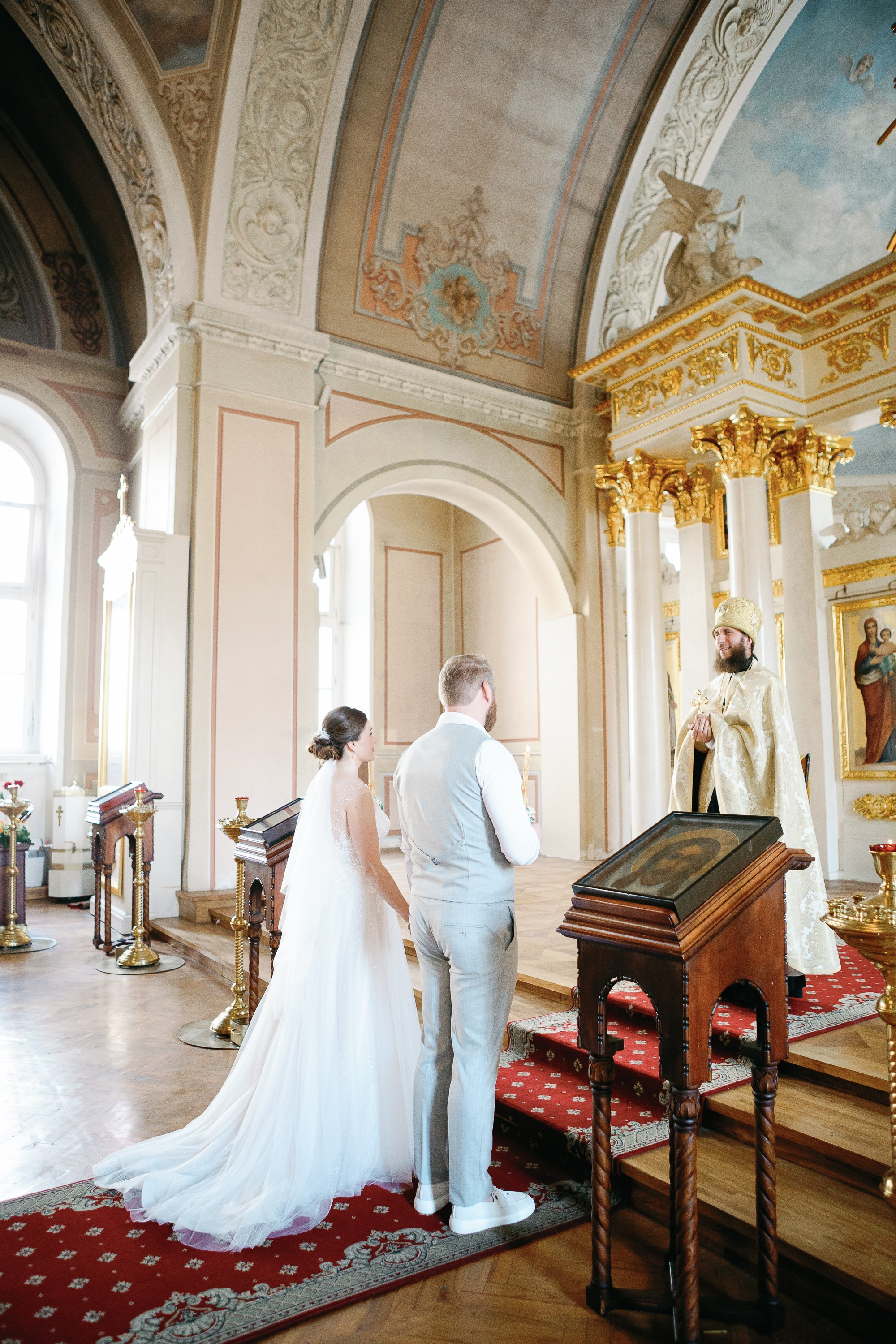 Фотограф на венчание.