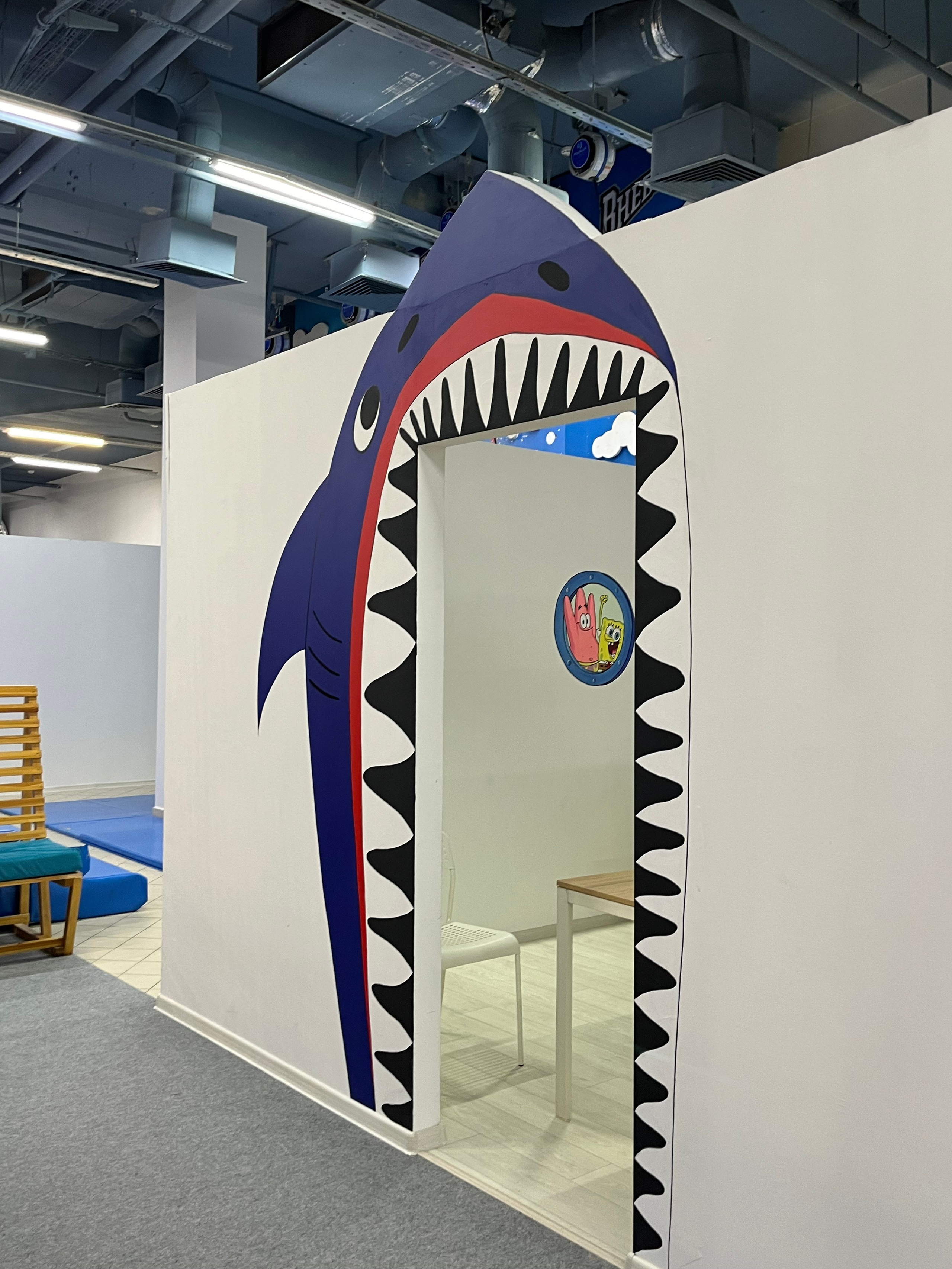 Роспись стены. Художник-преподаватель Диляра Хабибуллина