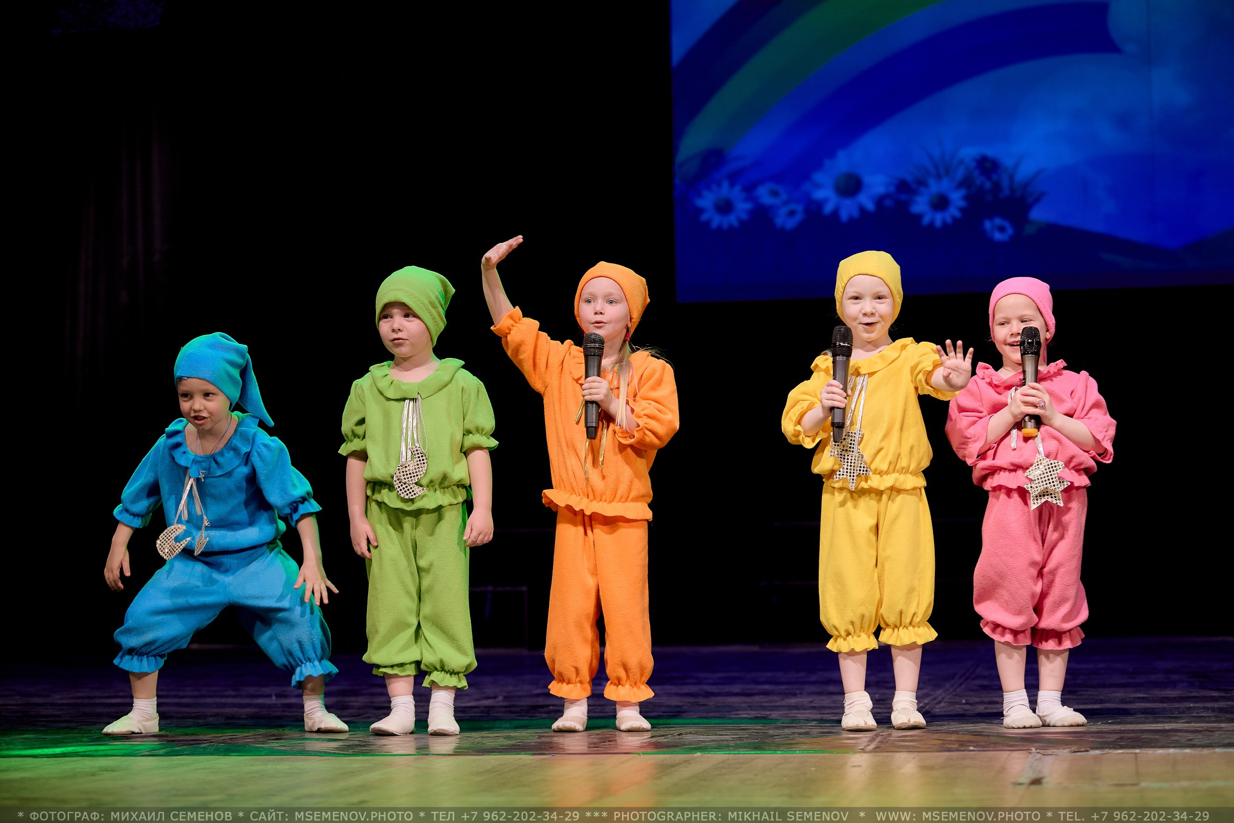 Концерт «Веселая семейка». Photographer for business Mikhail Semenov. Aqua photo studio, photo school