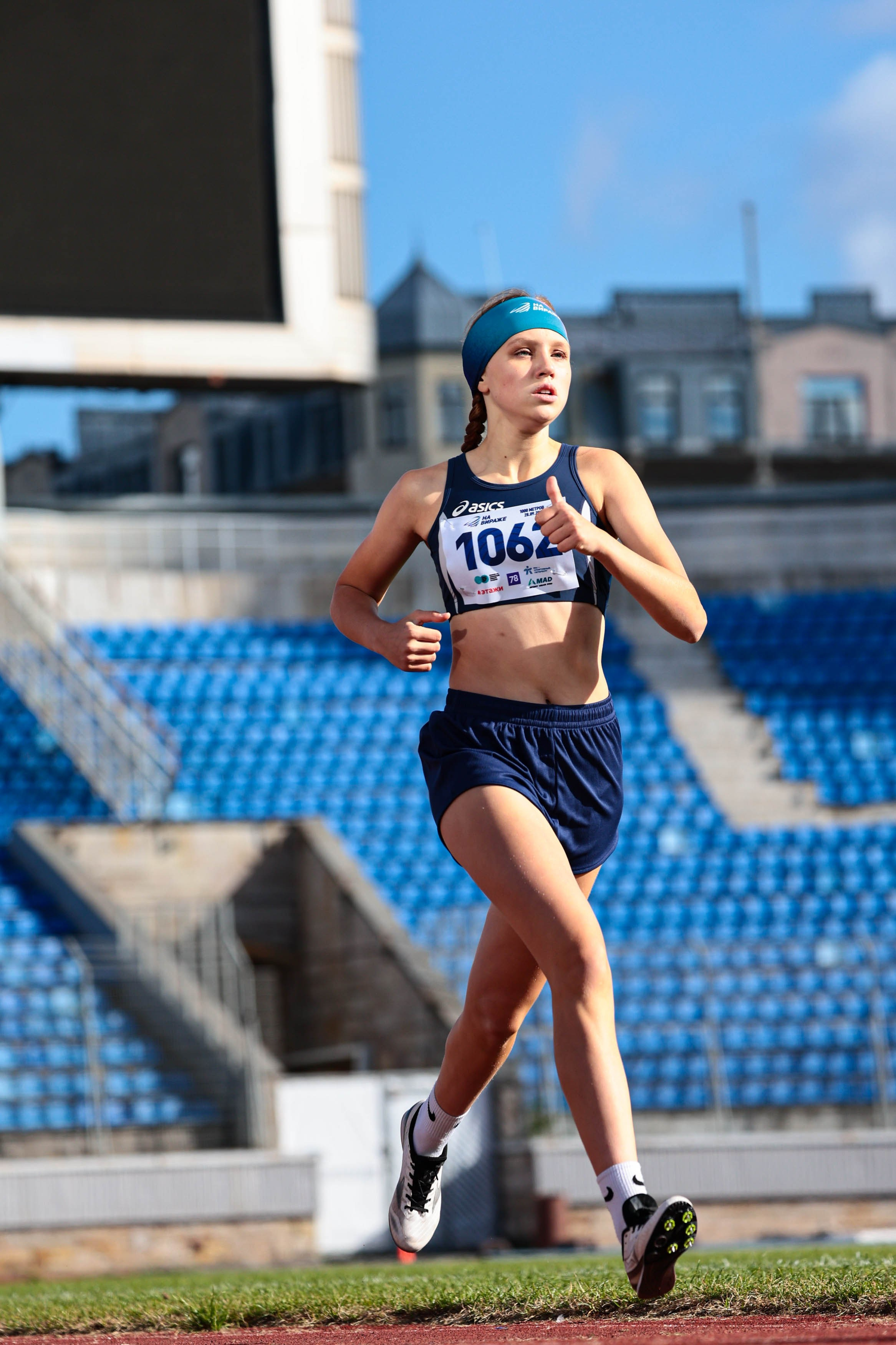 На вираже 2025. Спортивный фотограф в Санкт-Петербурге Илья Vacool