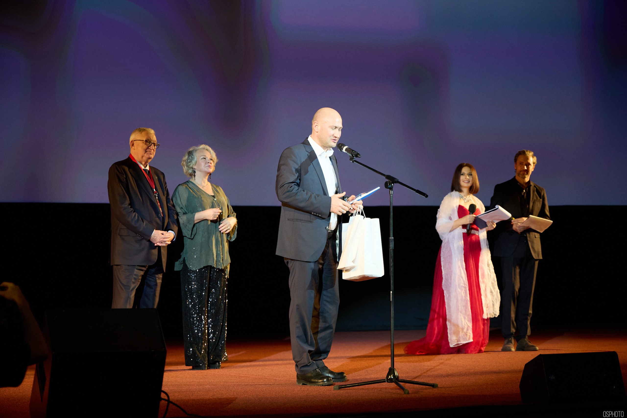 Кинофестиваль фильмов об охране труда | Кинотеатр «Октябрь». OSPhoto