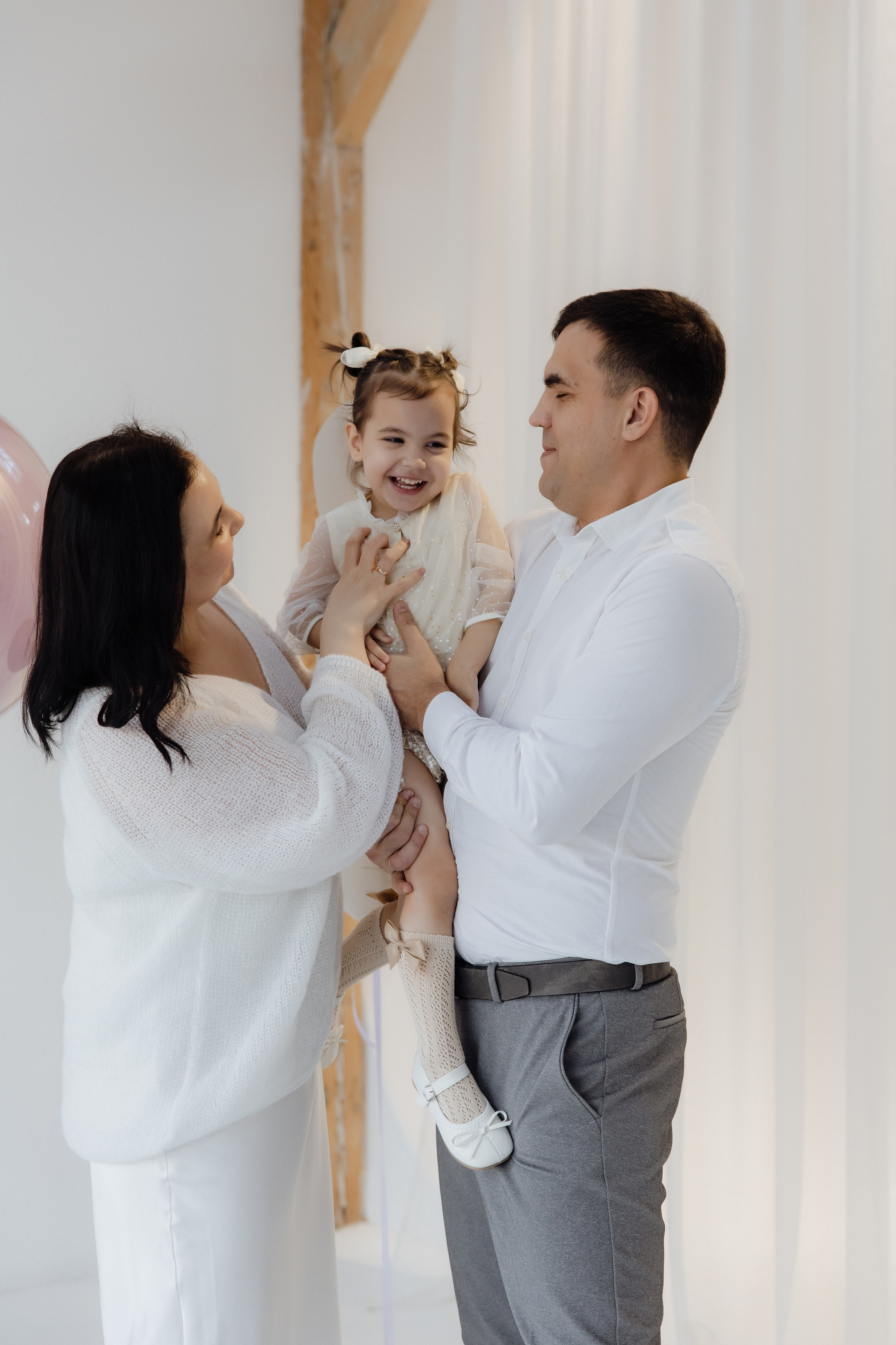 Николай, Зарина и Кира. Семейный и свадебный фотограф в Челябинске Мария Леонтьева