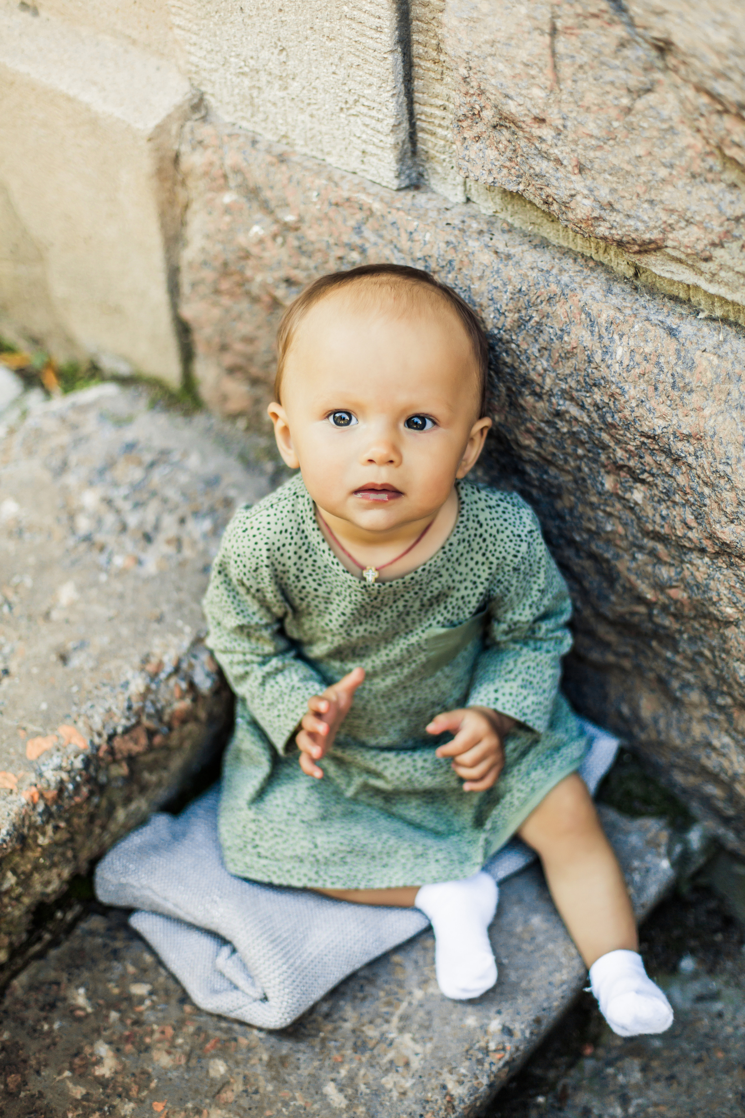 Фотосессия родителей с двумя дочками на Петроградской. Детский, свадебный и семейный фотограф Юлия Курбатова, Санкт-Петербург