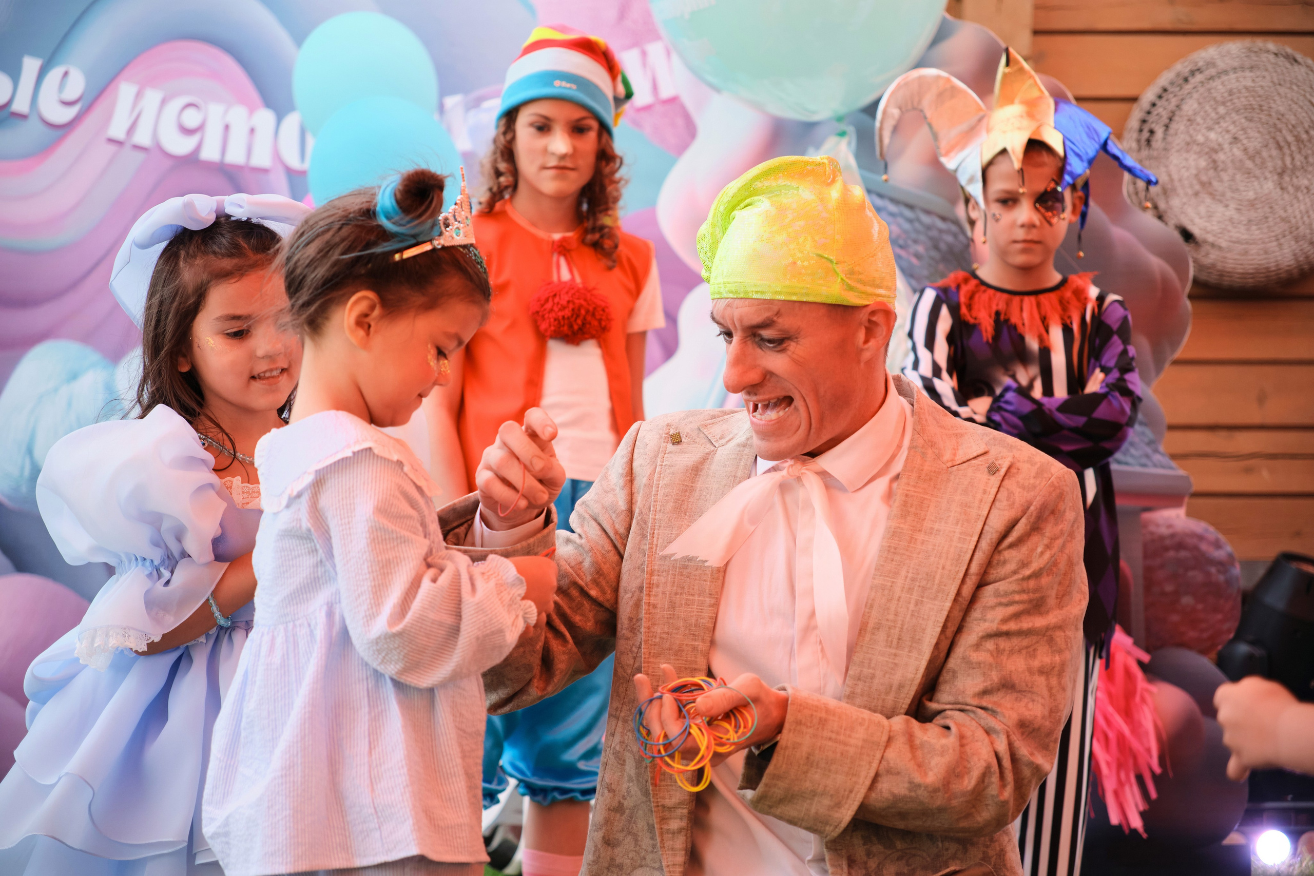 Фотосъёмка детского дня рождения Арианы. Репортажный фотограф Дмитрий Литвинский. Минск, Беларусь, мир