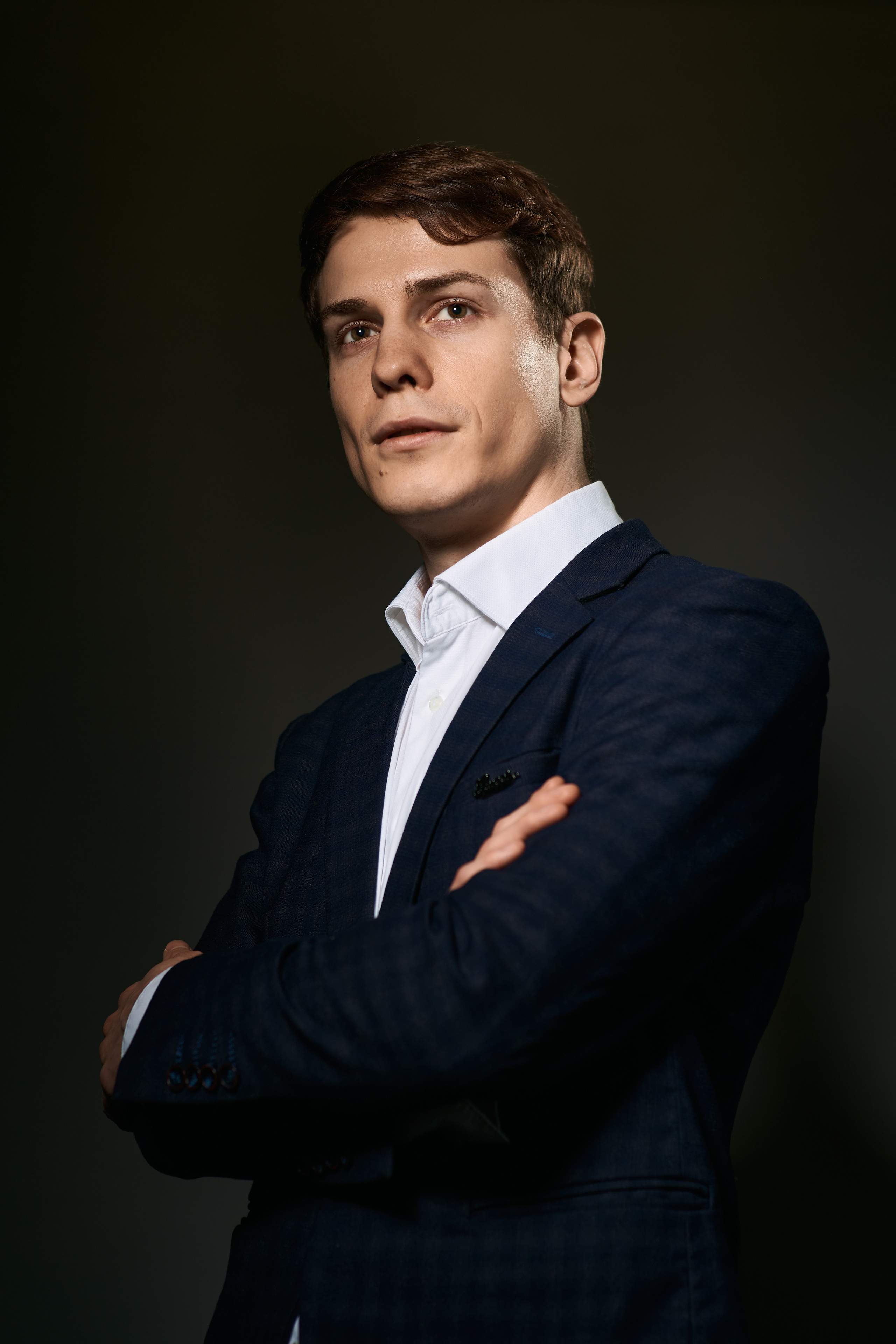 Актёрские портреты для Артёма. Фотограф в Москве Михаил Елизарьев