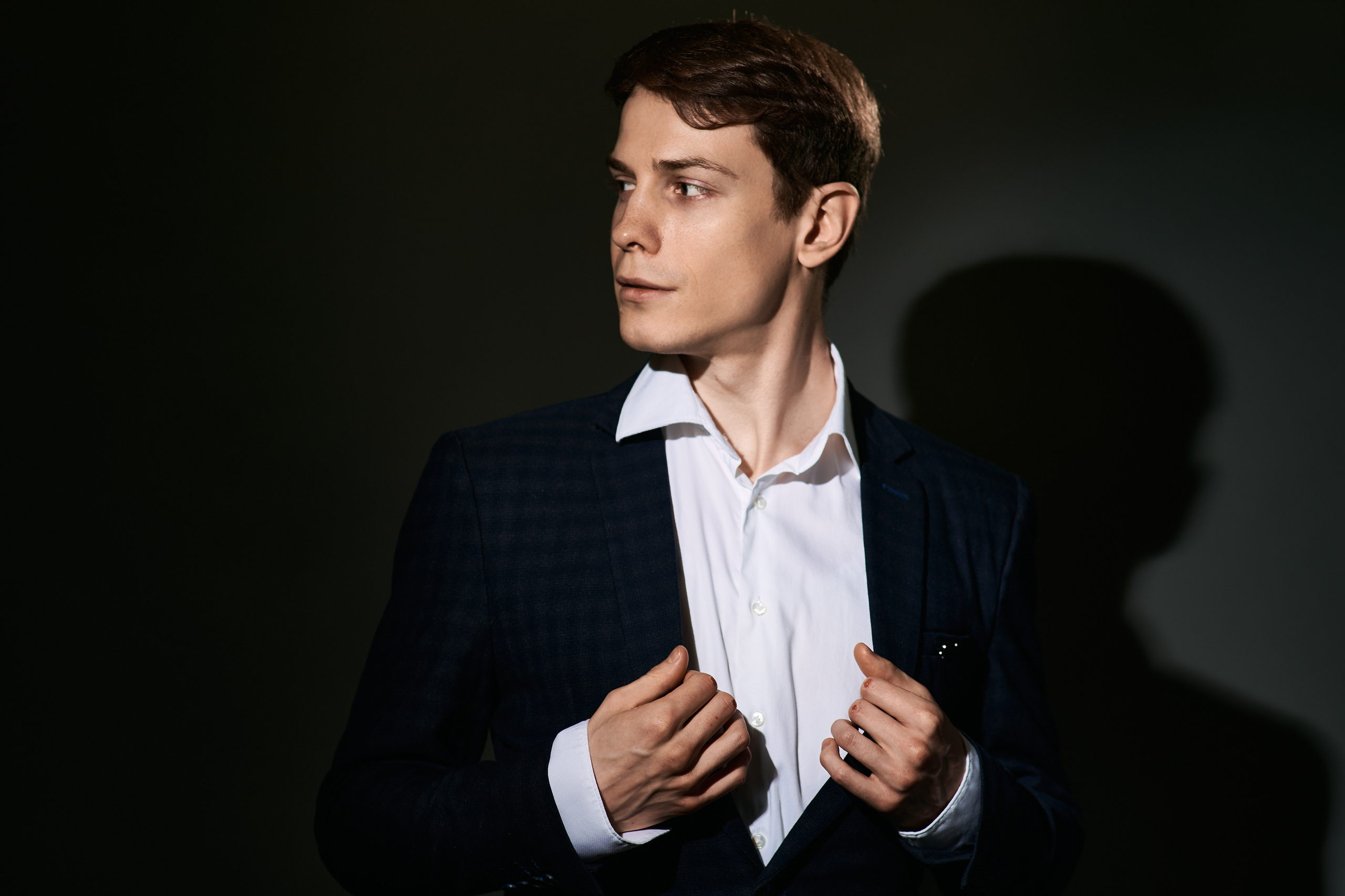 Актёрские портреты для Артёма. Фотограф в Москве Михаил Елизарьев