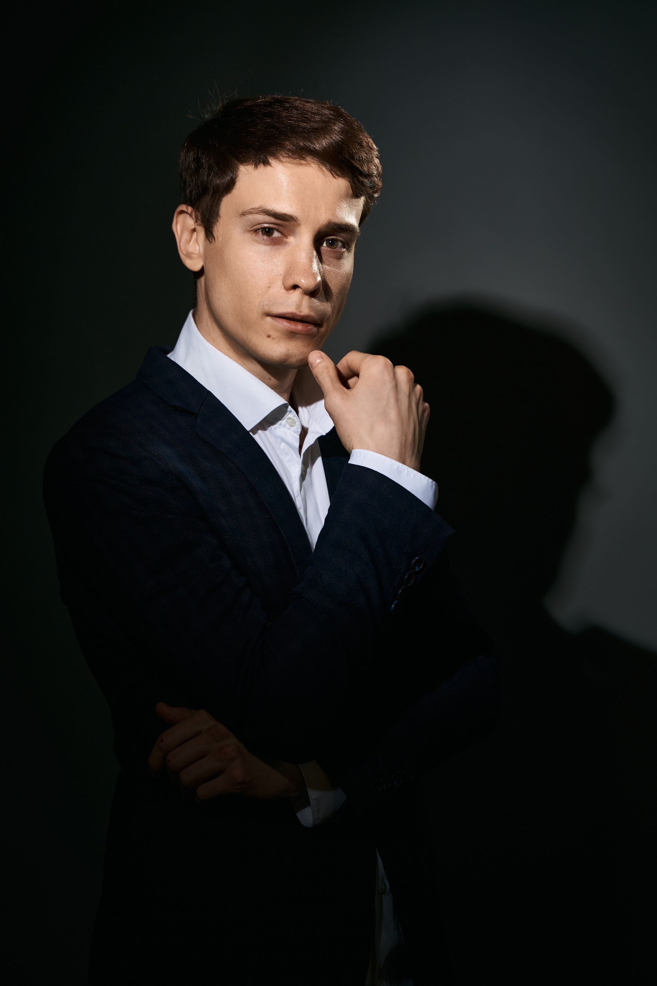 Актёрские портреты для Артёма. Фотограф в Москве Михаил Елизарьев