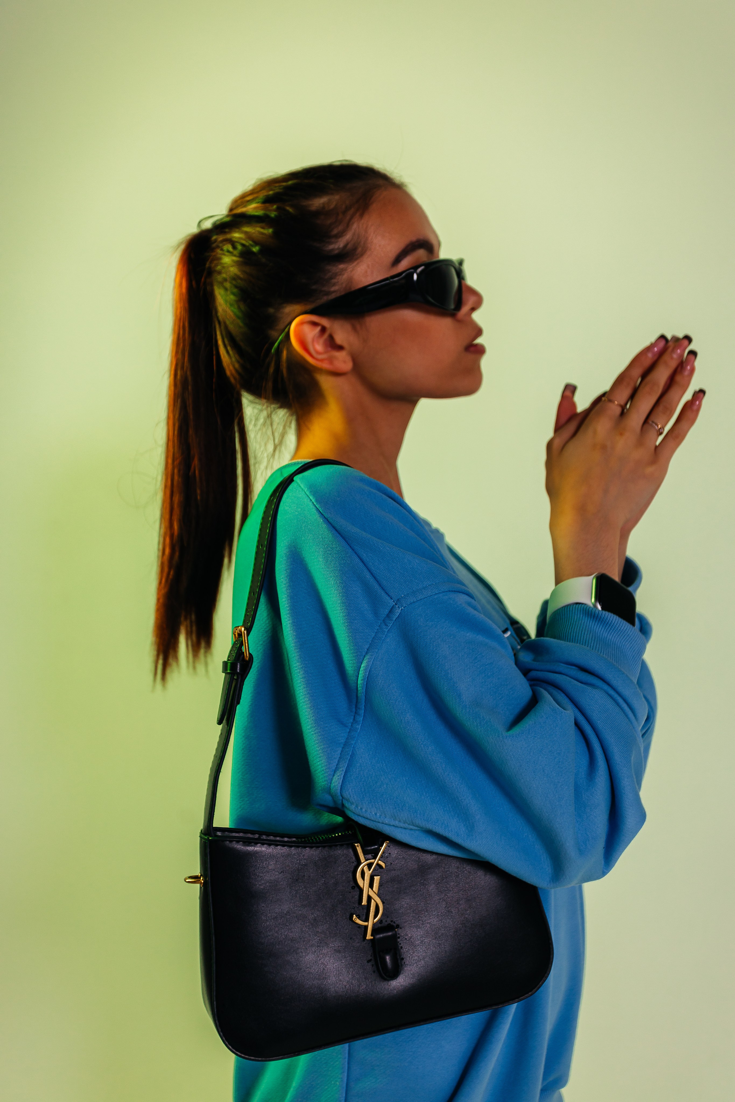 Студийная фотосессия для подруг. Вика и Маша. Александр Оношкин. Свадебный фотограф в Екатеринбурге