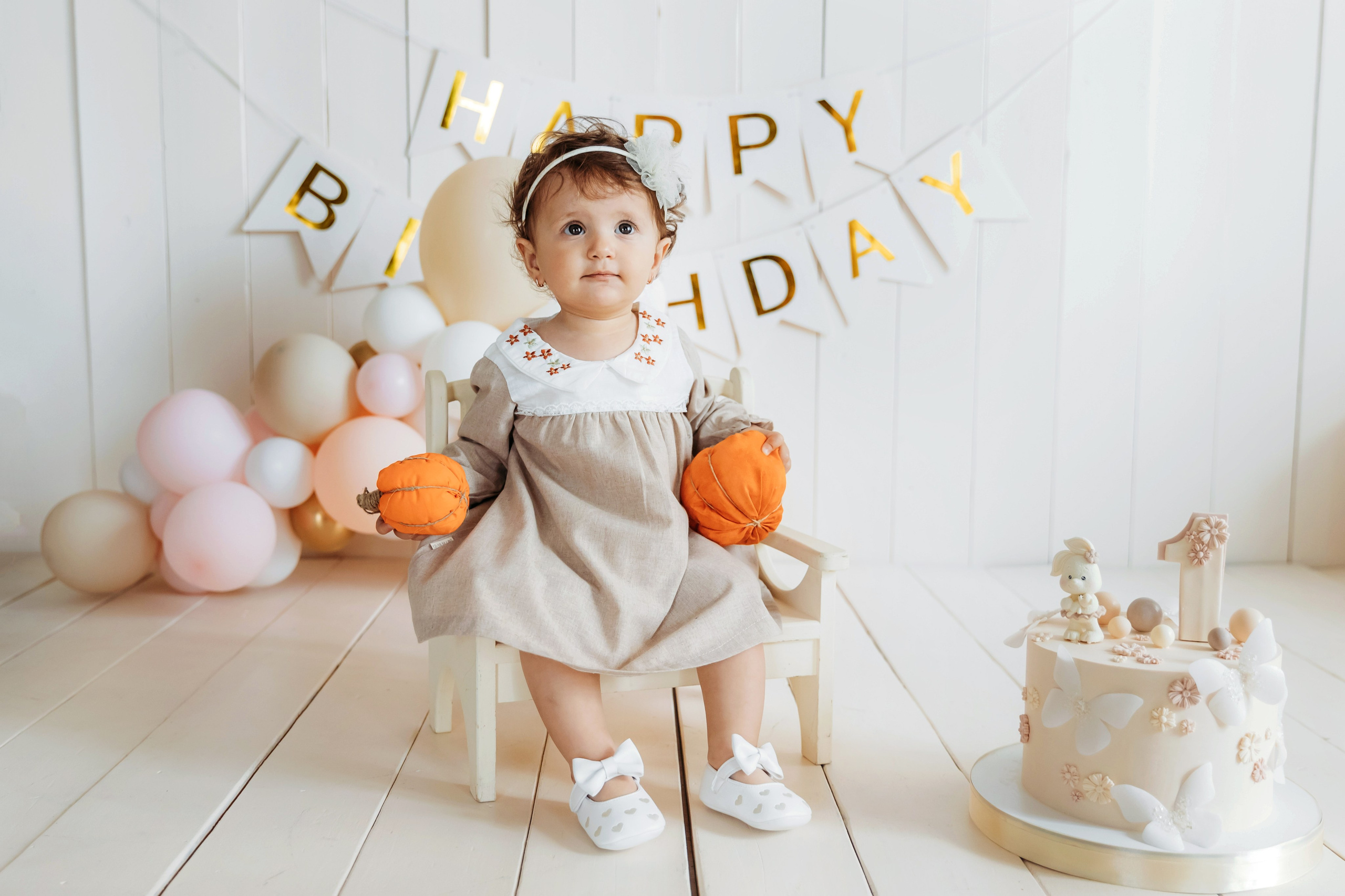 1 годик в студии. Семейный и репортажный фотограф в Иркутске Людмила Лиханская