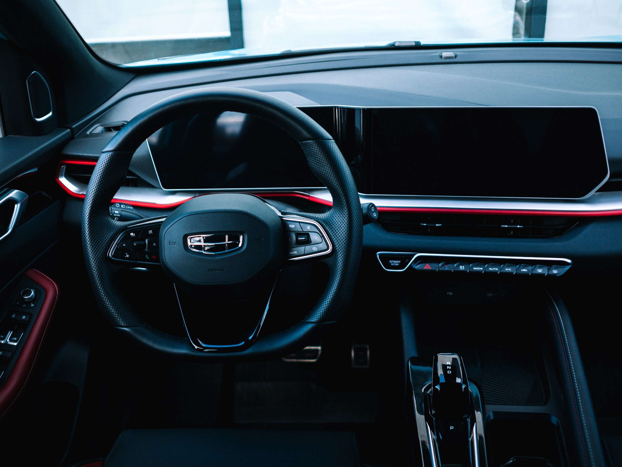 Съёмка для автосалона | Коммерческая фотография в Екатеринбурге. Портретный и репортажный фотограф в Екатеринбурге