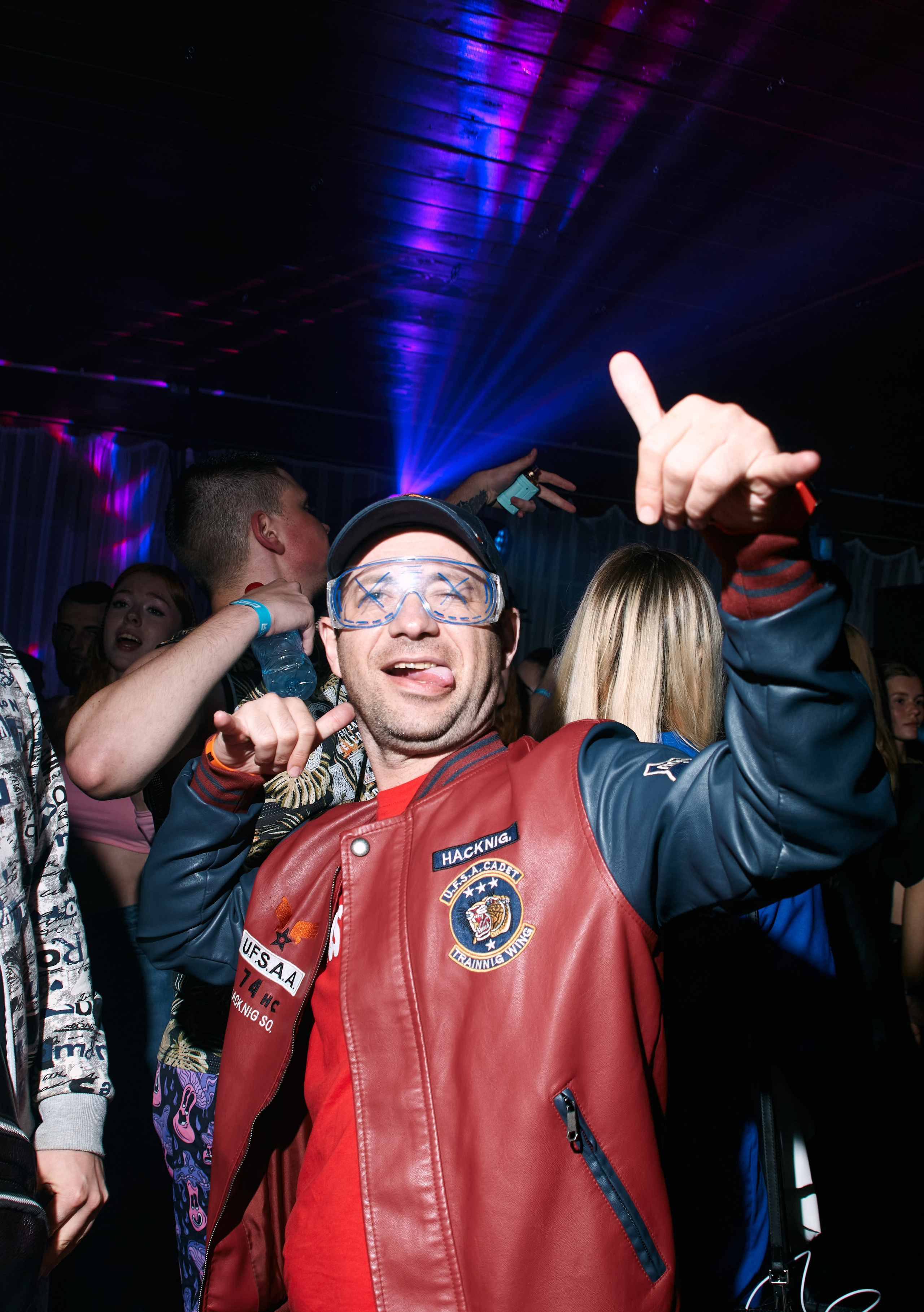 Галерея фотографий — портфолио фотографа Екатеринбурга. Портретный и репортажный фотограф в Екатеринбурге Толя Настоящев