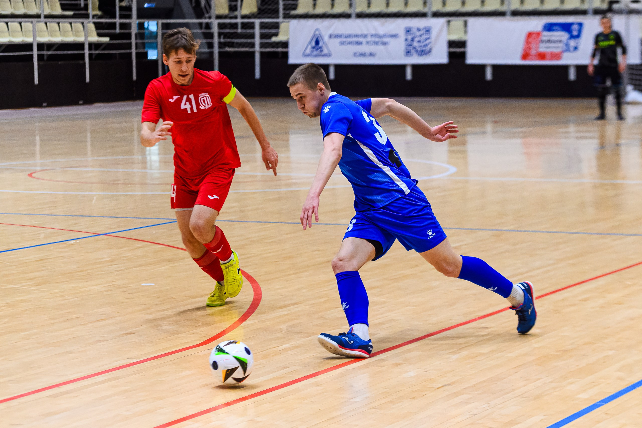 Высшая лига по футзалу — Сезон 2024-2025 — 2ой тур. Репортажный фотограф в Кемерово