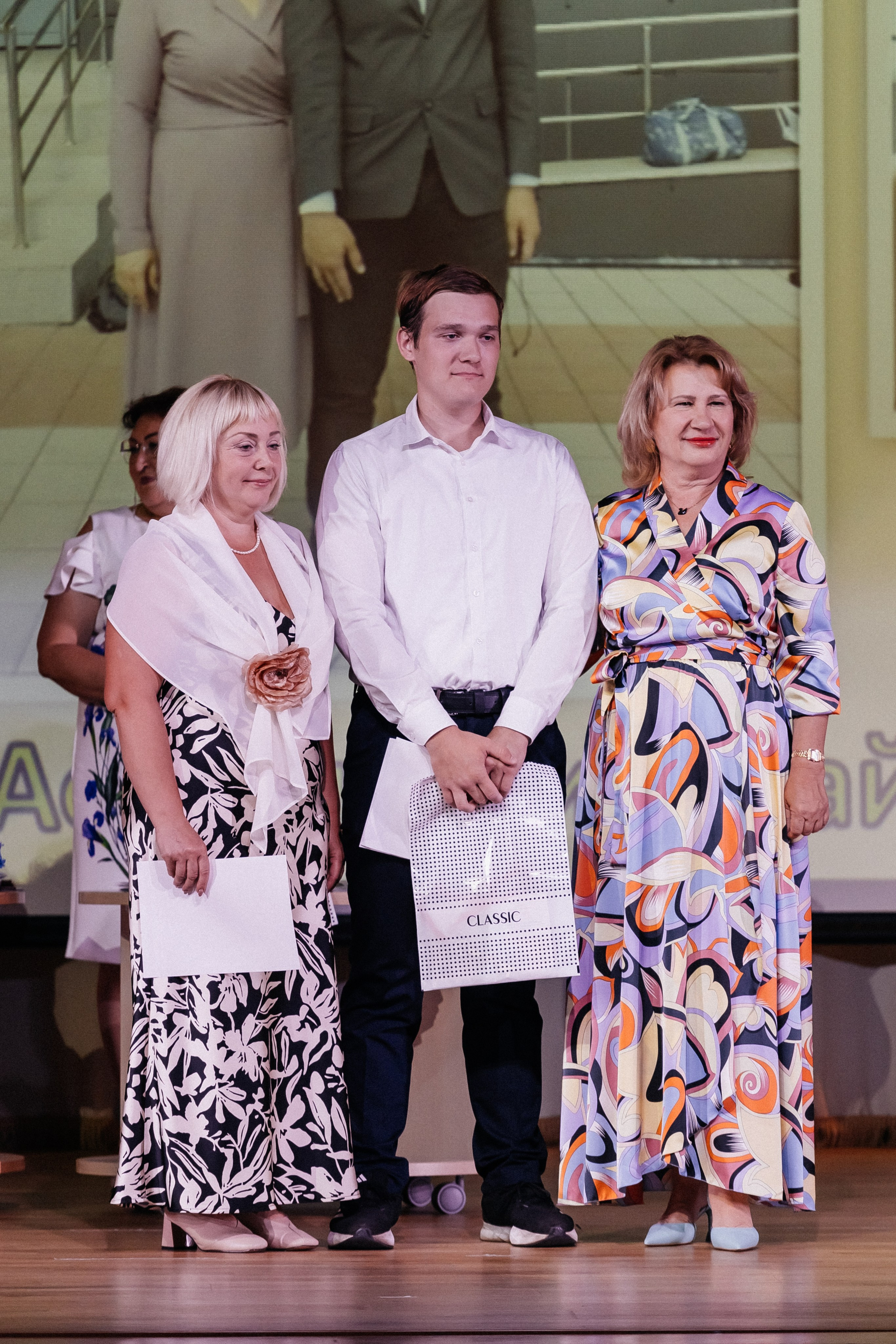 Выпускной 2025. Фотограф Кемерово | Сергей