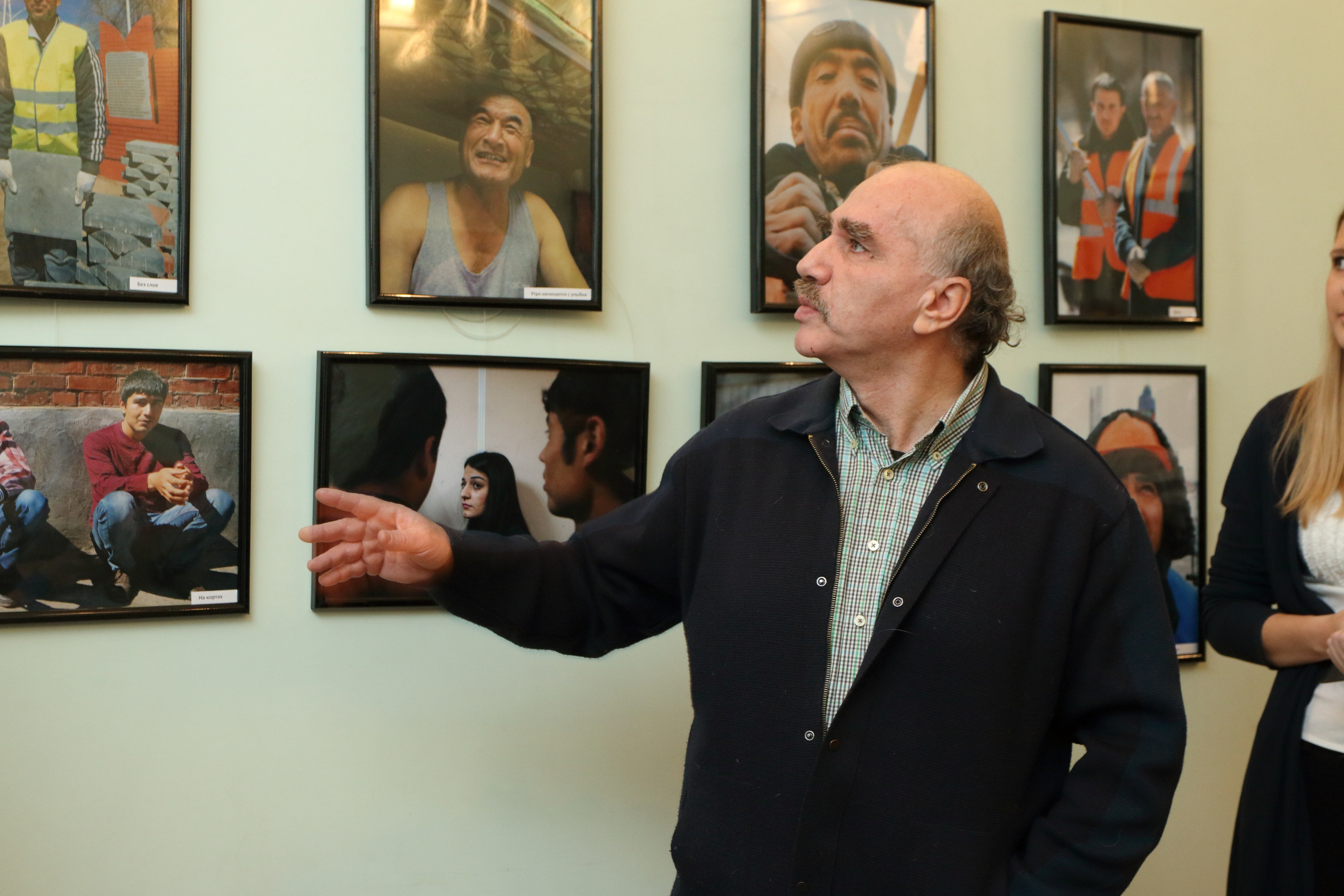 21.12.2015 Открытие выставки Юрия Стрельца «Мигранты». Фотообъединение Самарского областного отделения Союза журналистов России