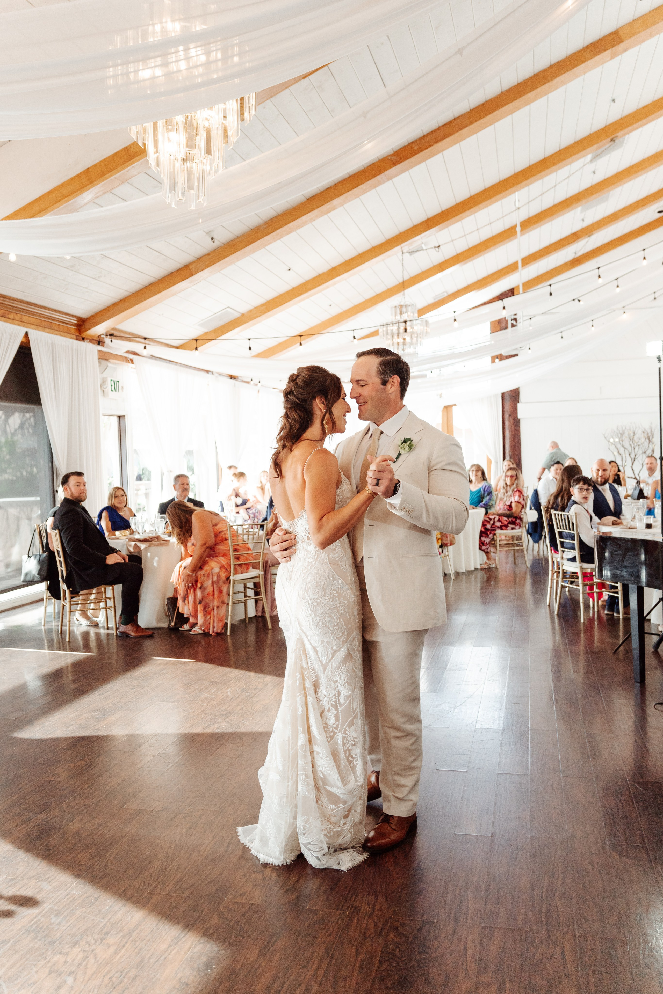 2025-08-16_BryanAmber. Ретушер Зенькевич Света