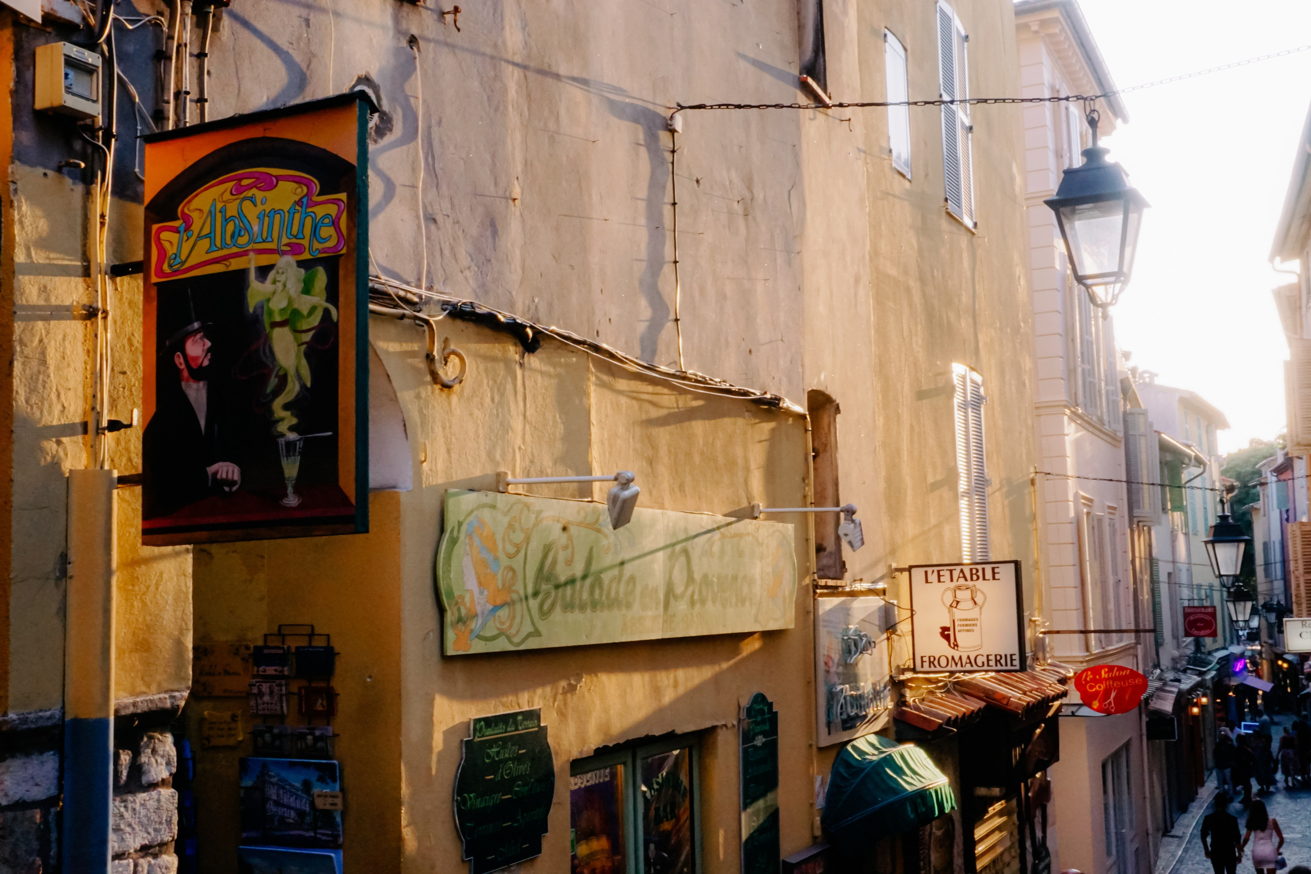 Ницца стрит. Iraogo