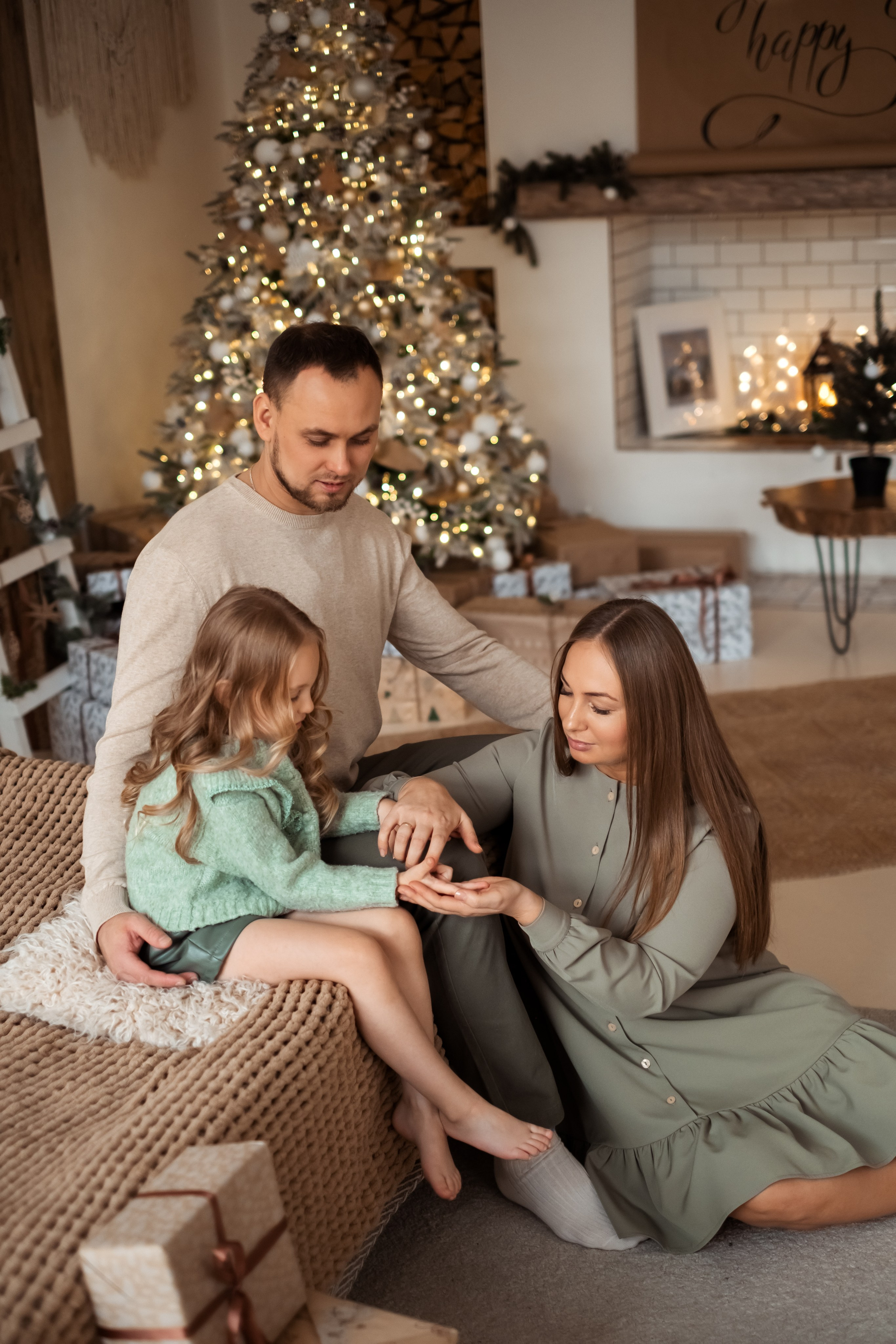 Семейная новогодняя фотосессия. Семейный и детский фотограф в Мелитополе /Наталья Зацеркляная