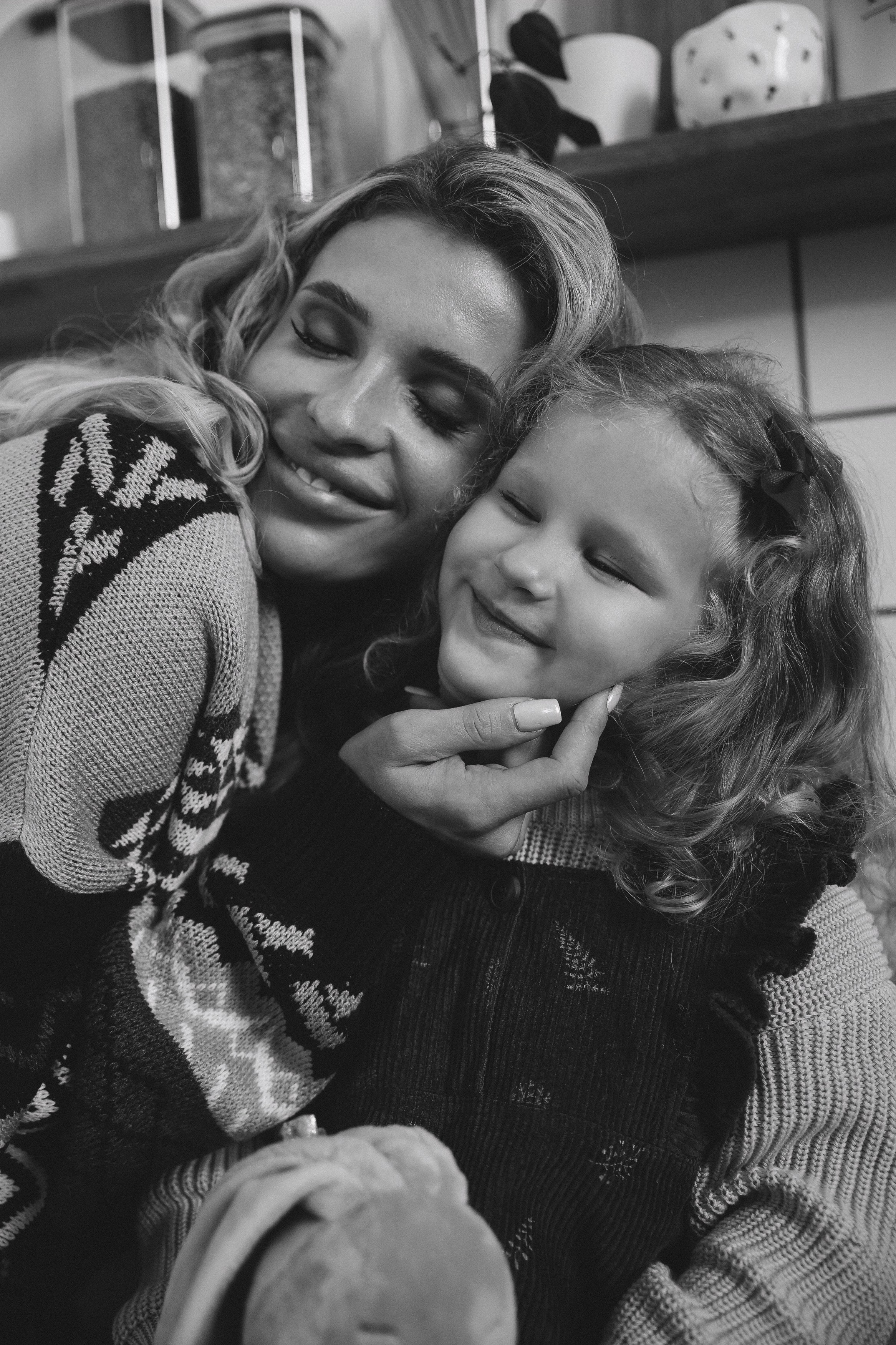 Мама и дочка фотосессия в студии. Фотограф Владимир Москва