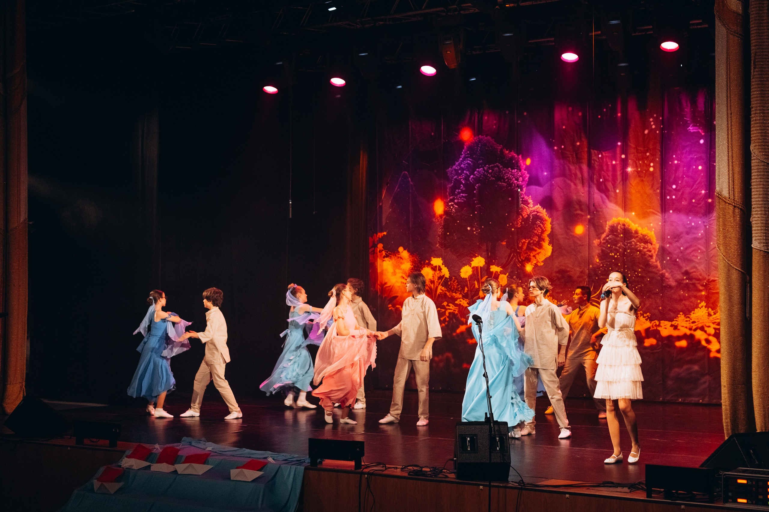 Сцена. Фотограф Людмила Оюн