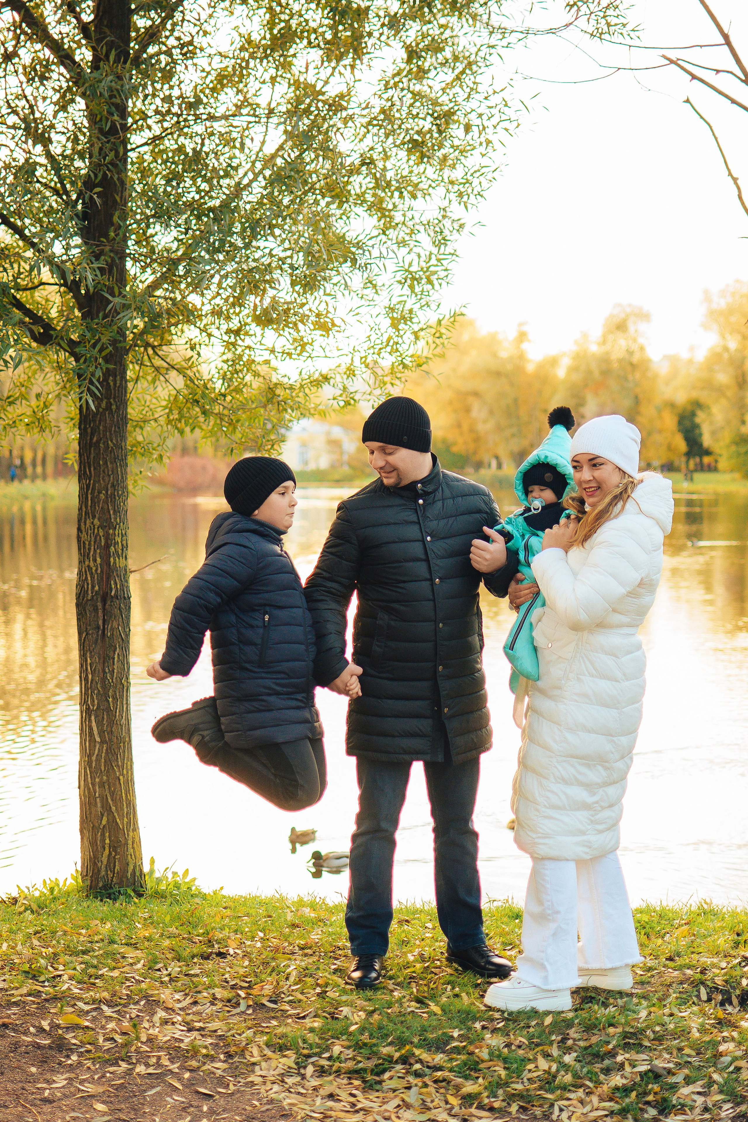 Осенняя съемка для семьи в Санкт-Петербурге. Семейный и свадебный фотограф в Санкт-Петербурге Гришин Юрий