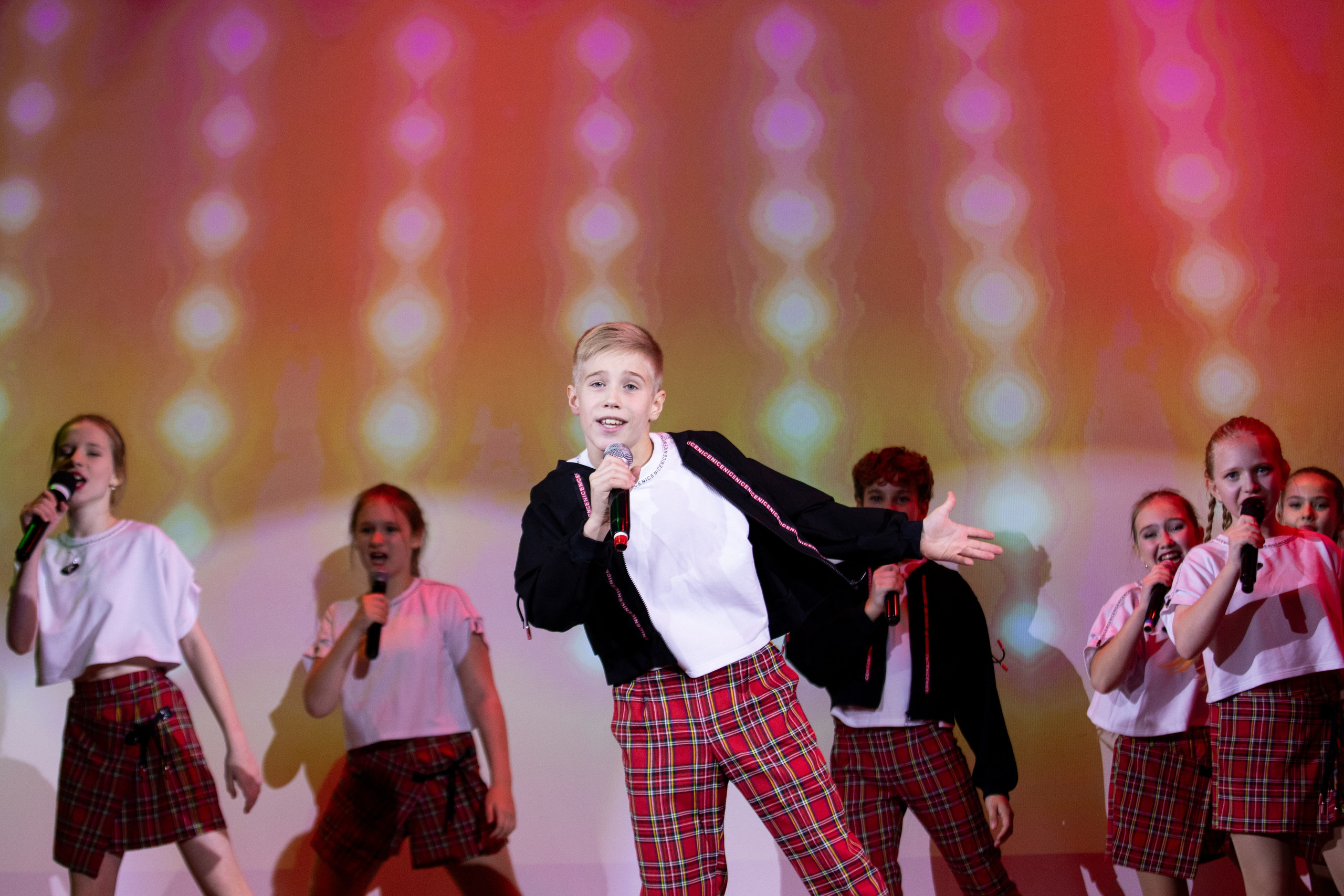 Отчетный концерт студии «Барбарис'. Фотограф в Новосибирске Ася Зверева