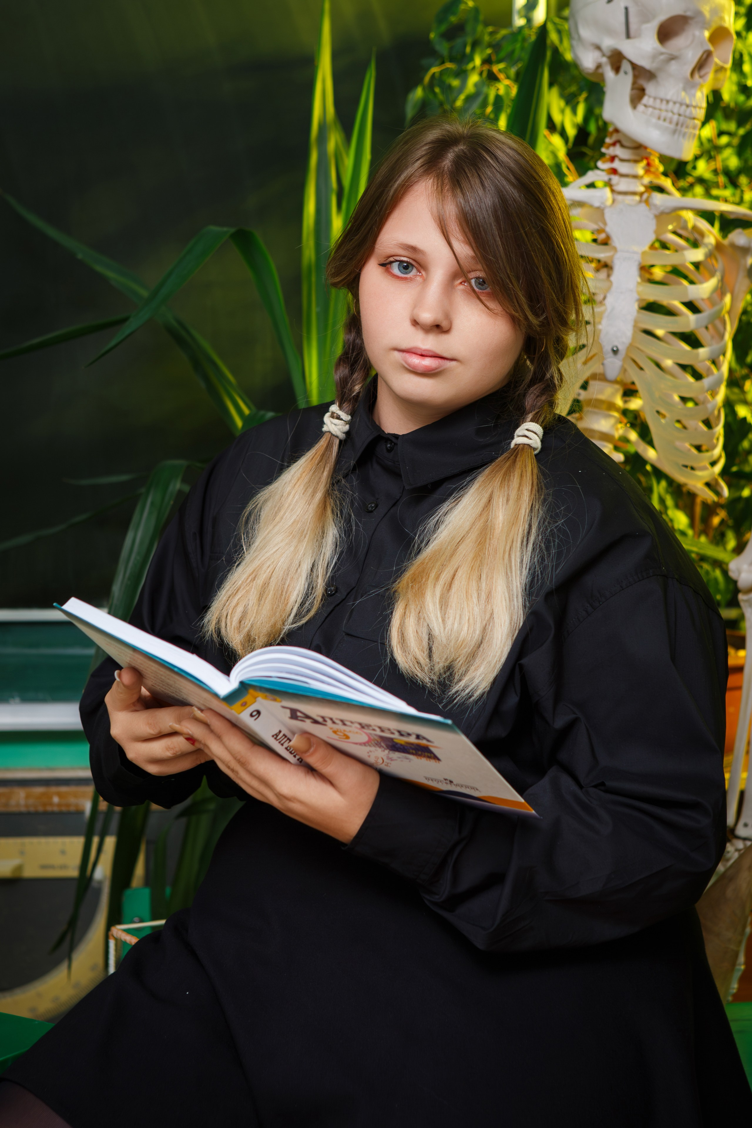 ПОРТРЕТНАЯ ФОТОСЕССИЯ В КЛАССЕ ДЛЯ 9 КЛАССОВ. ТВОЙ АЛЬБОМ / ТВОИ ПРАВИЛА