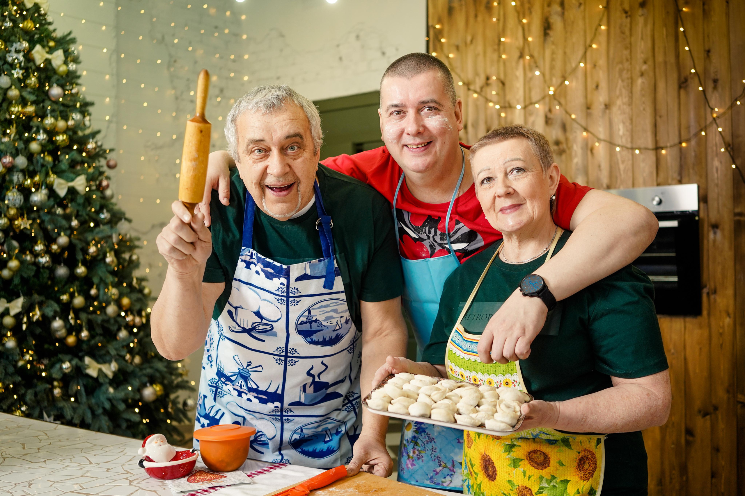 Новогодние пельмешки) Семейная фотосессия. Семейный и портретный фотограф в Екатеринбурге Анна Лобанова