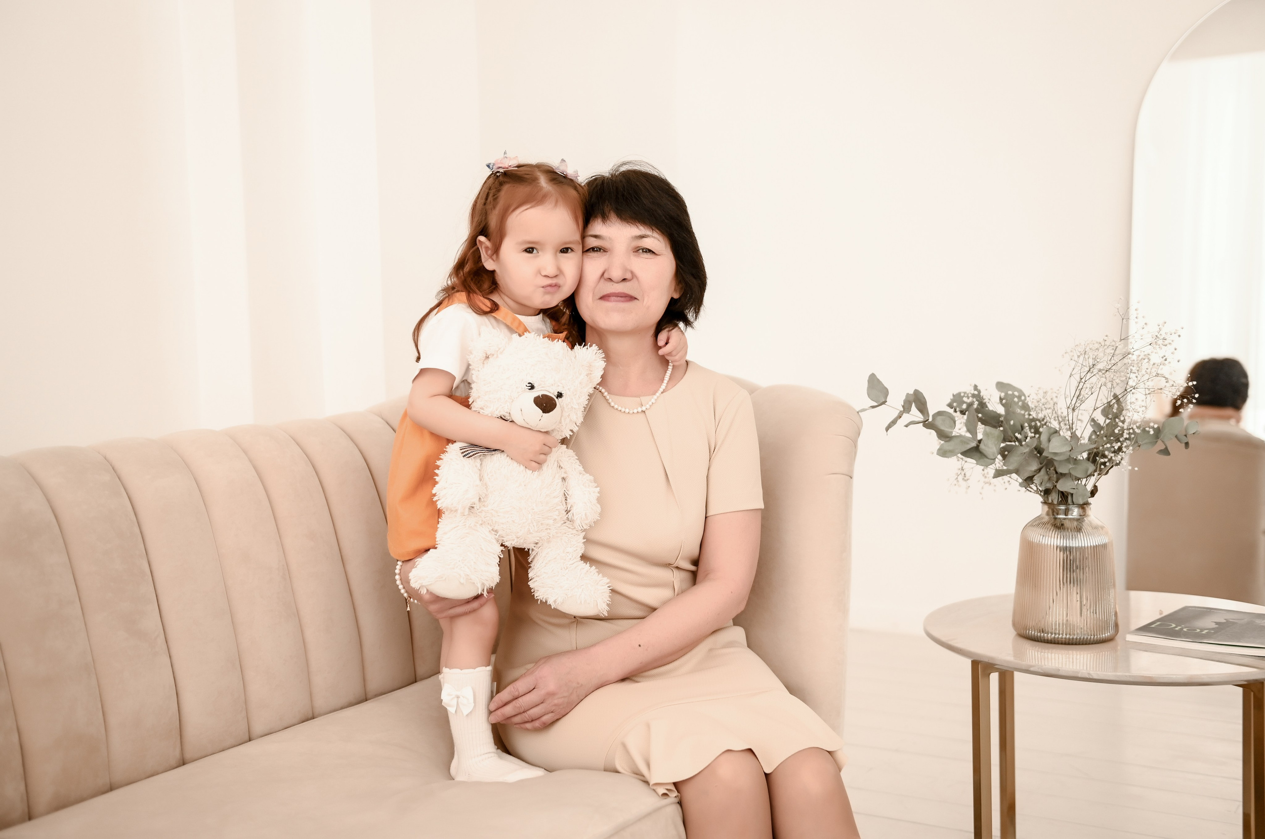 Семейная студийная  фотосессия 2. Свадебный, семейный, детский, контент фотограф в Омске Максим Ильин