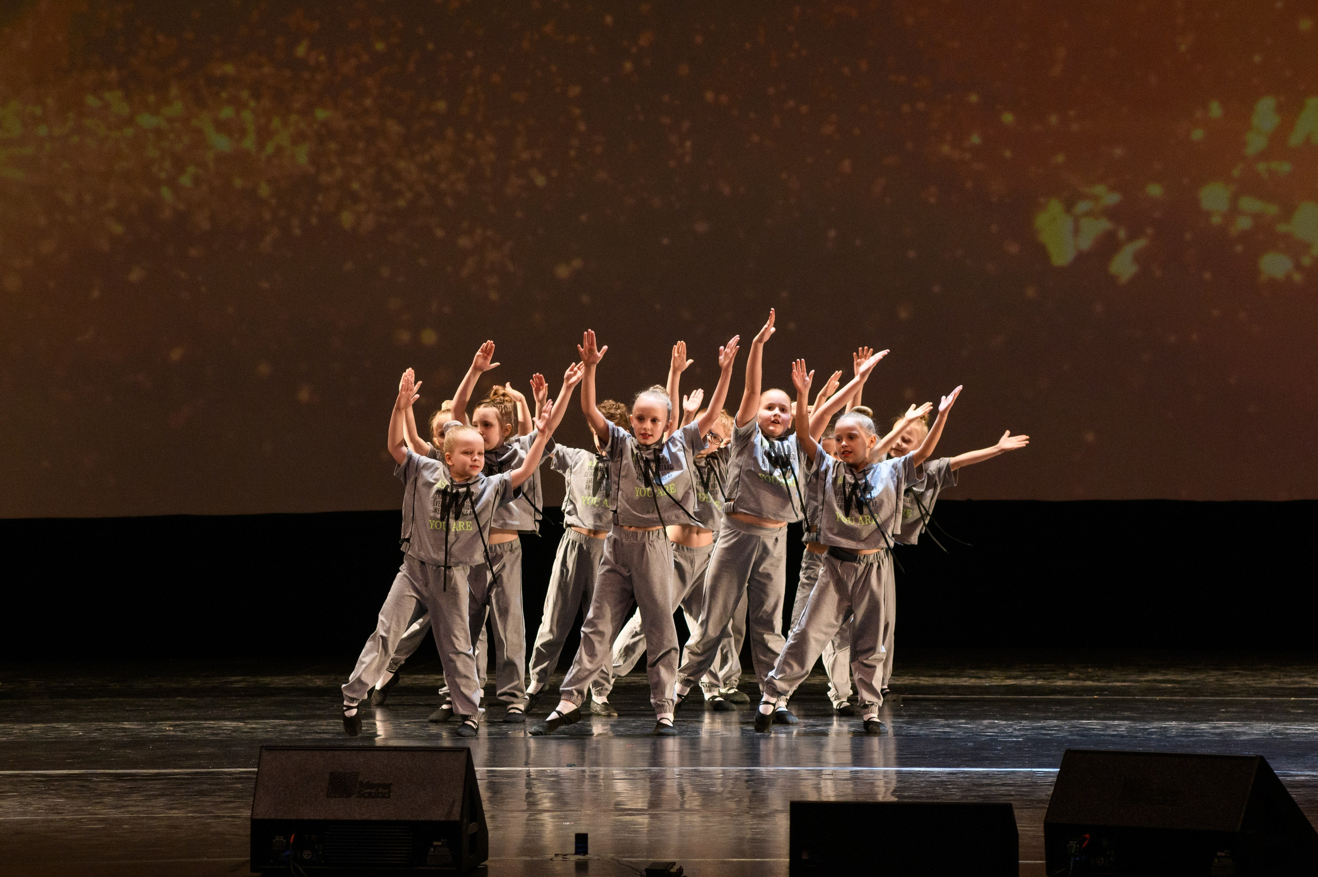 23 апреля, часть 2, БКЗ Октябрьский, г. Санкт-Петербург. Золотое яблочко