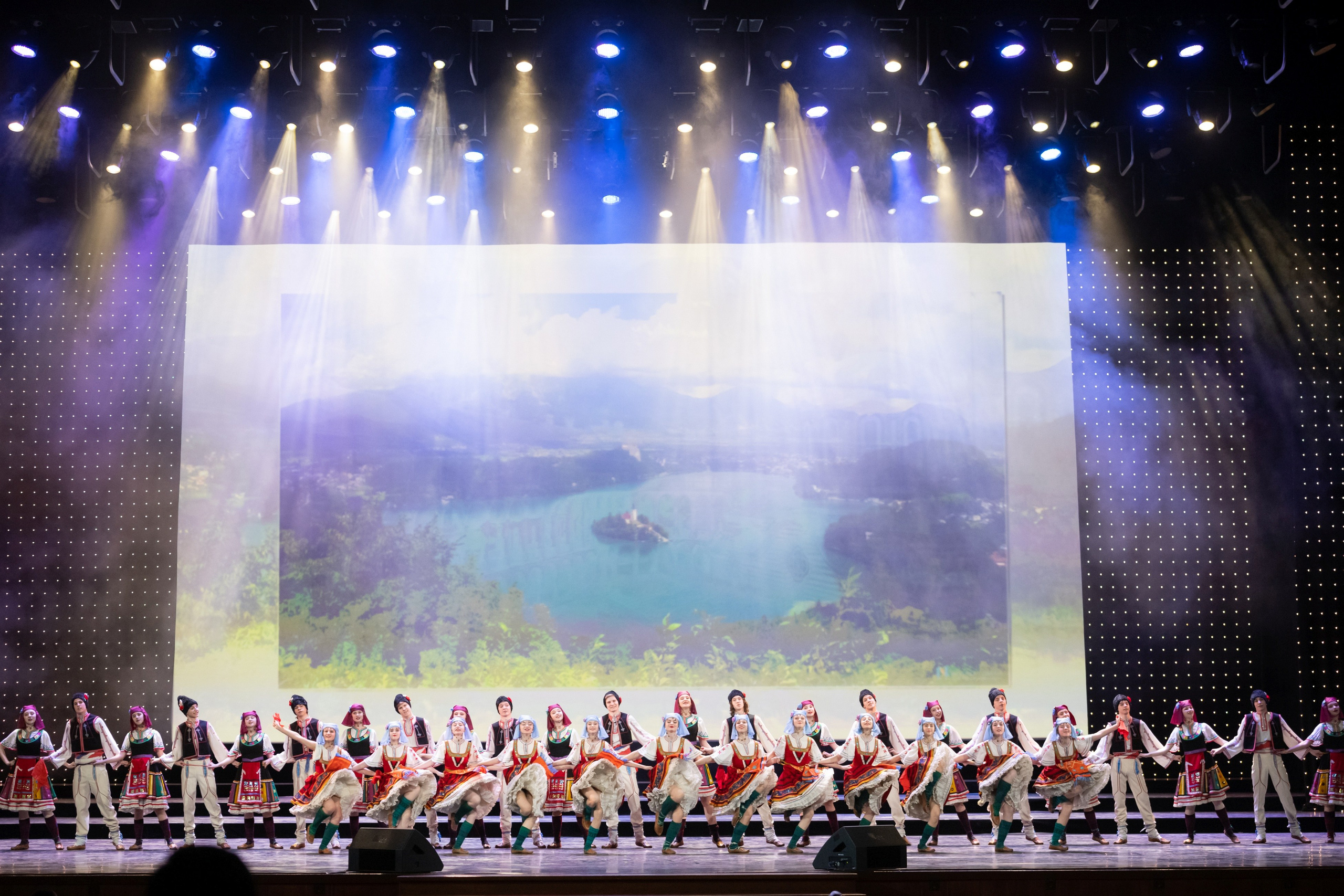 2 февраля, концерт Таланты России, Кремлевский Дворец. Золотое яблочко