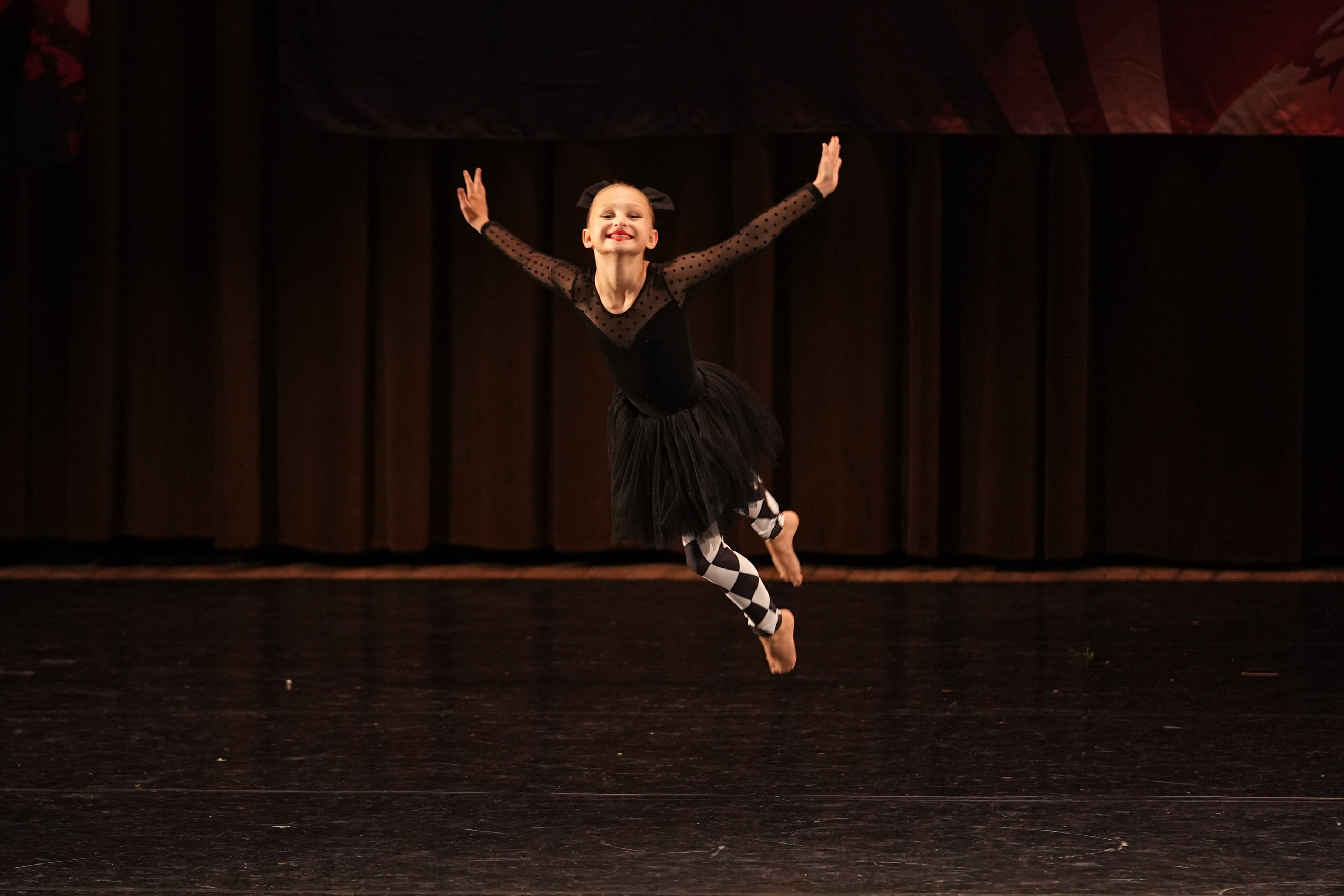 7 декабря, блок 2, г. Москва. Золотое яблочко