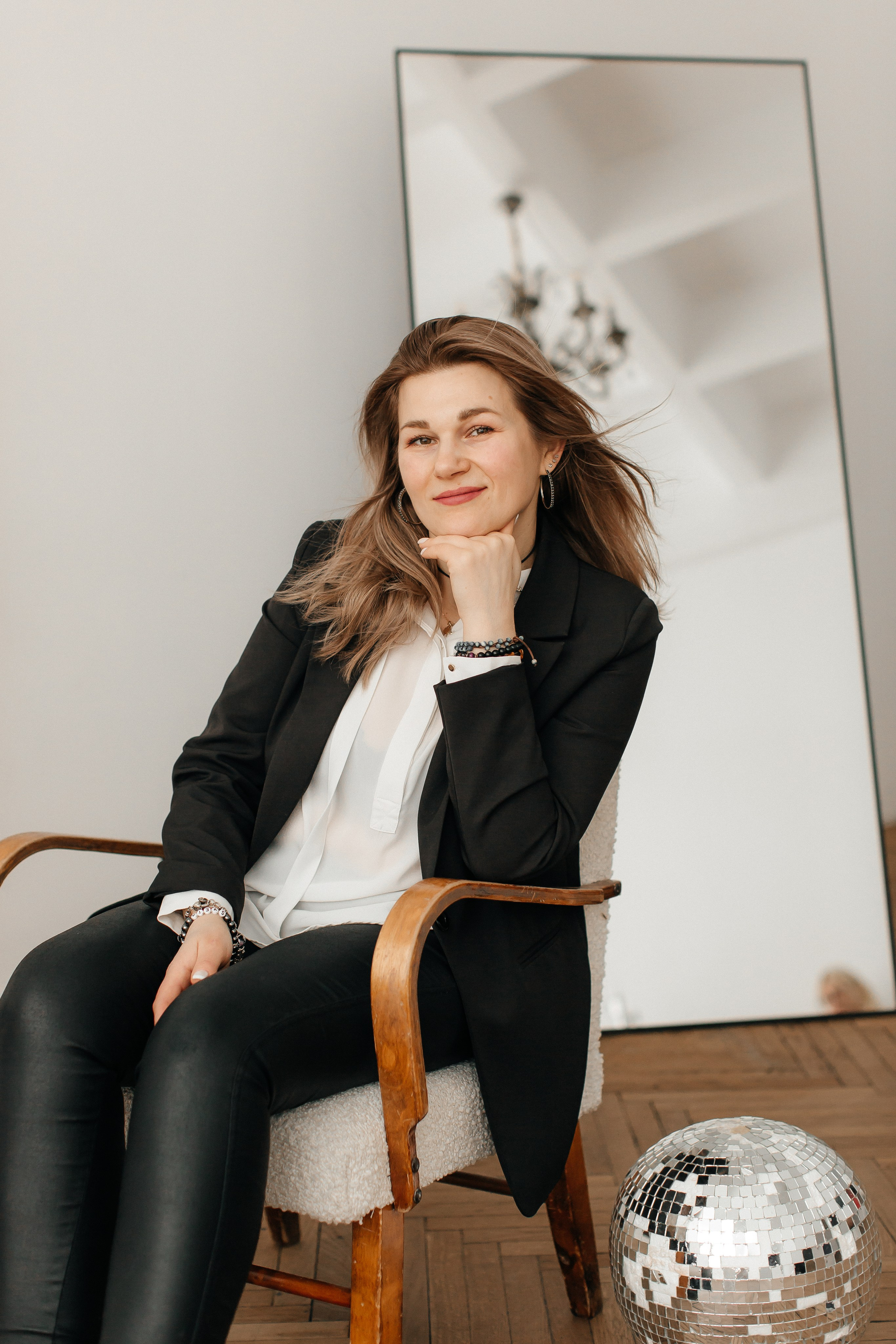 Любовь с семьей в студии. Семейный, детский и школьный фотограф в Москве Рудницкая Анна