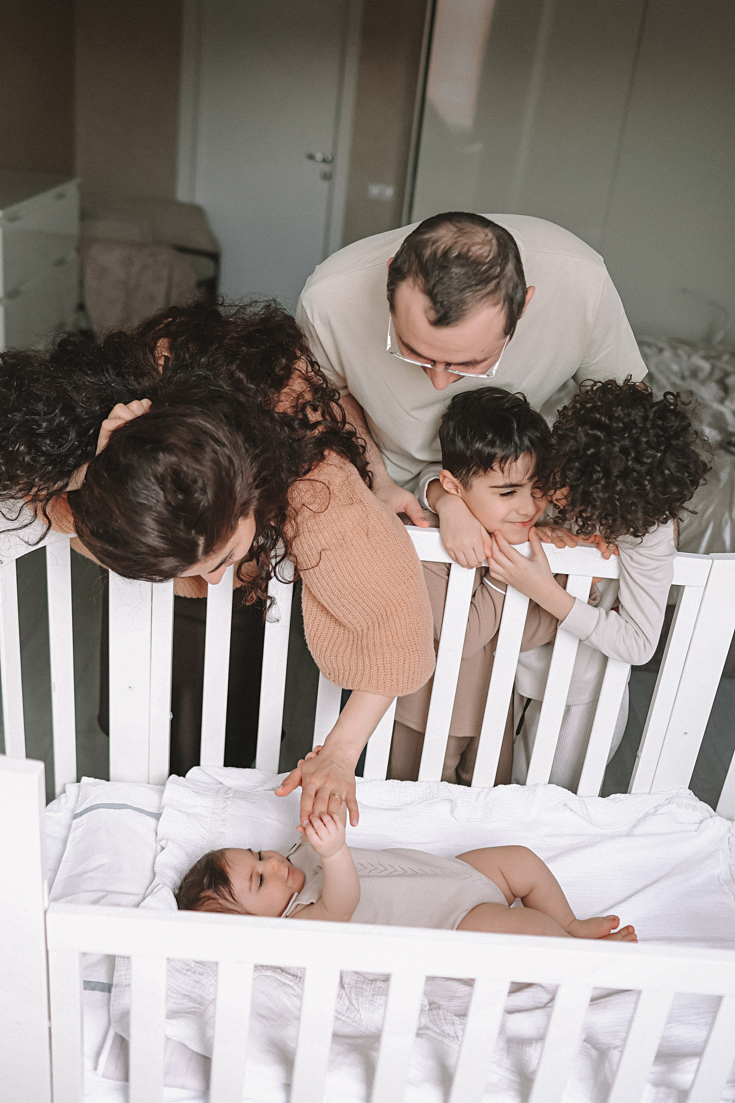 С малышкой. Семейный фотограф Тюмень, фотограф на роды Салмина Мария