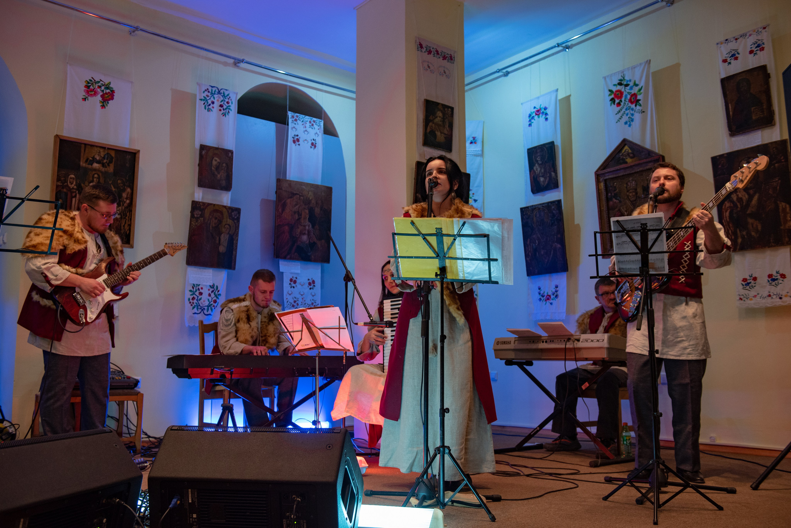 Чечерская Лютня & С#m. Автомобильный и интерьерный фотограф в Минске Александр Тагаев