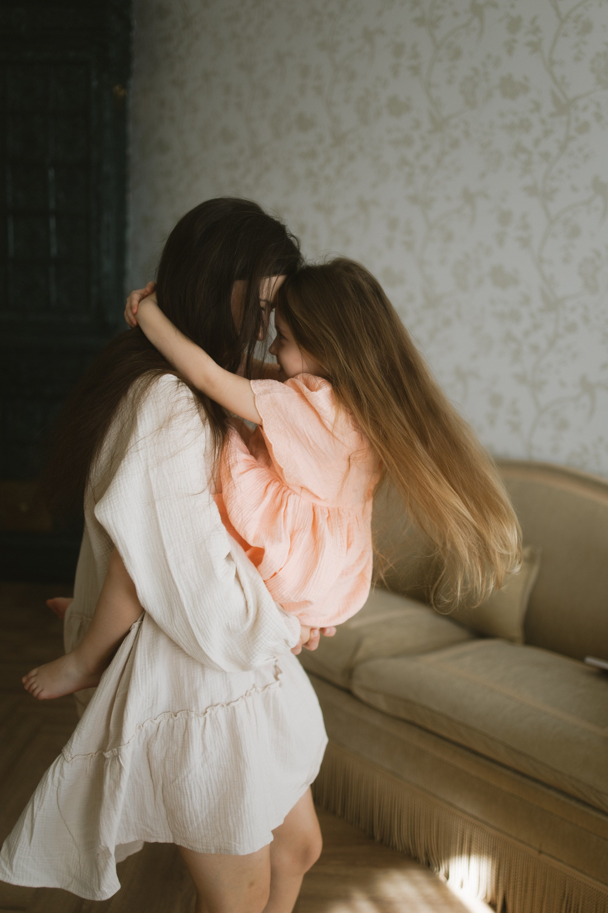 фотосессия новорожденного, фотосессия новорожденных, ньюборн, пушкин, павловск, спб, семейная фотосессия, семейная съёмка, мама и дочка, фотосессия в студии