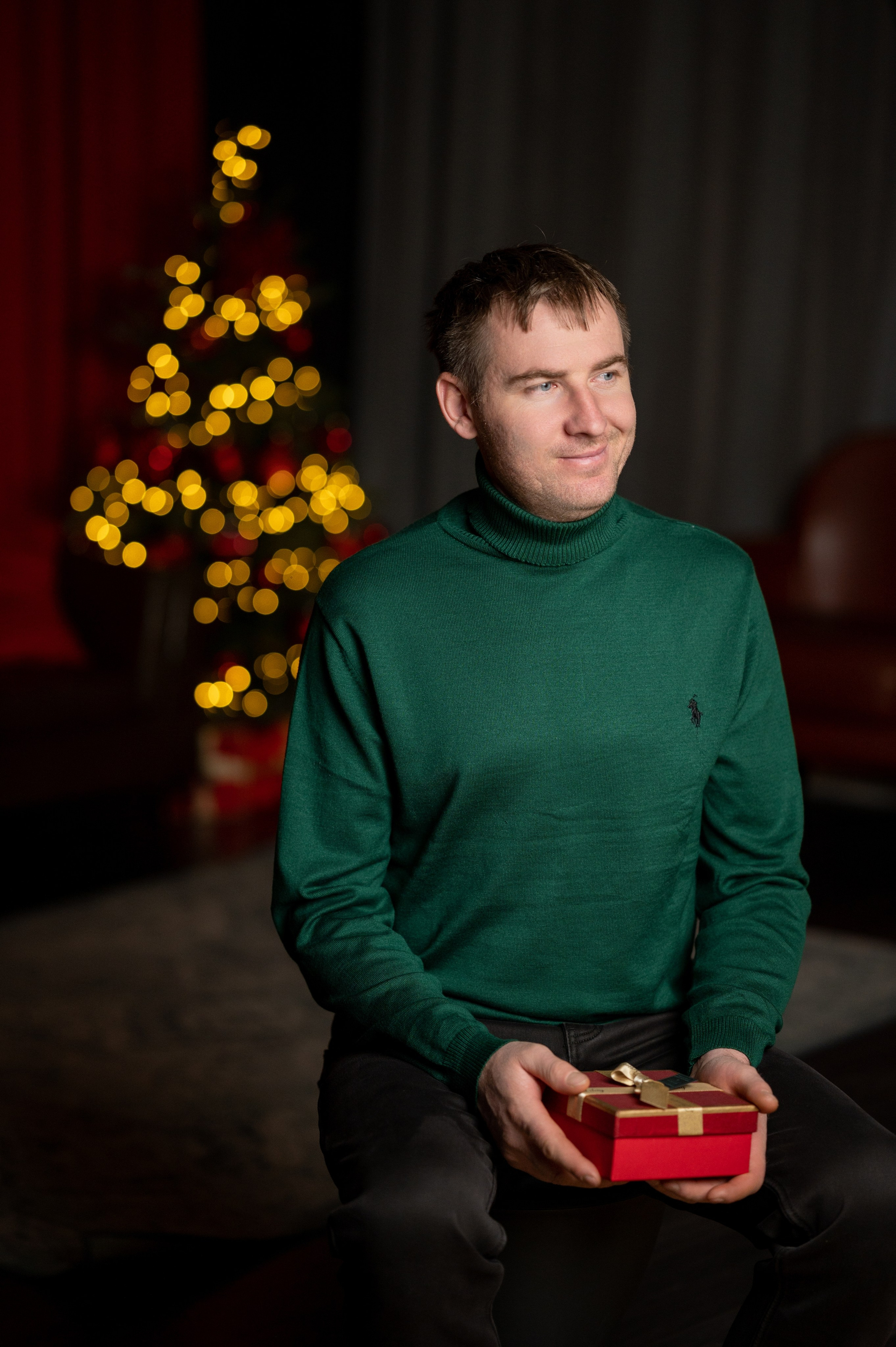 Новогодняя фотосессия зал Арт. Портретный, семейный, свадебный фотограф. Бизнес, контент съёмка. Тула