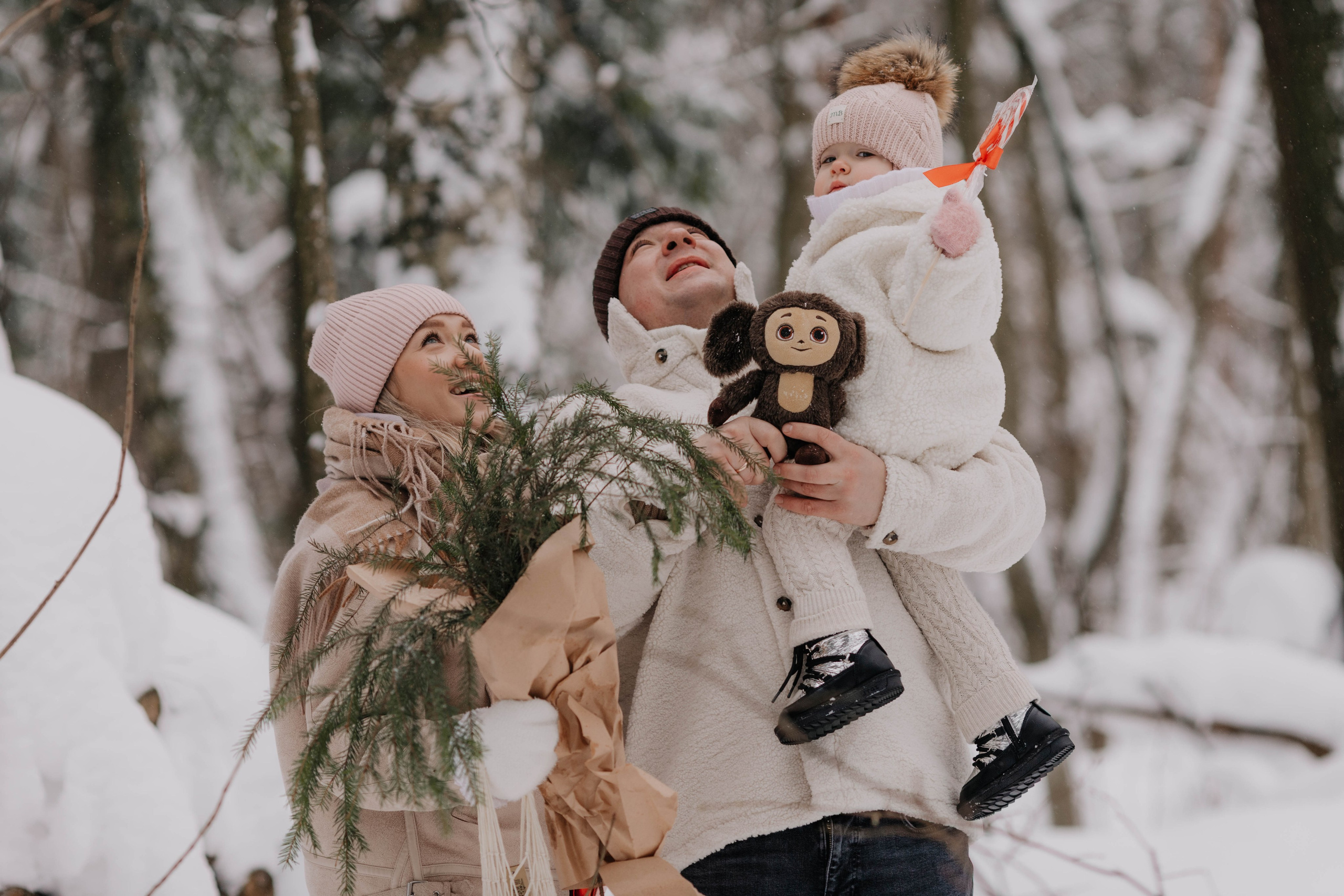 Лиля и семья Зимняя прогулка в лесу. Семейный и свадебный фотограф Видное Москва Екатерина Пятова
