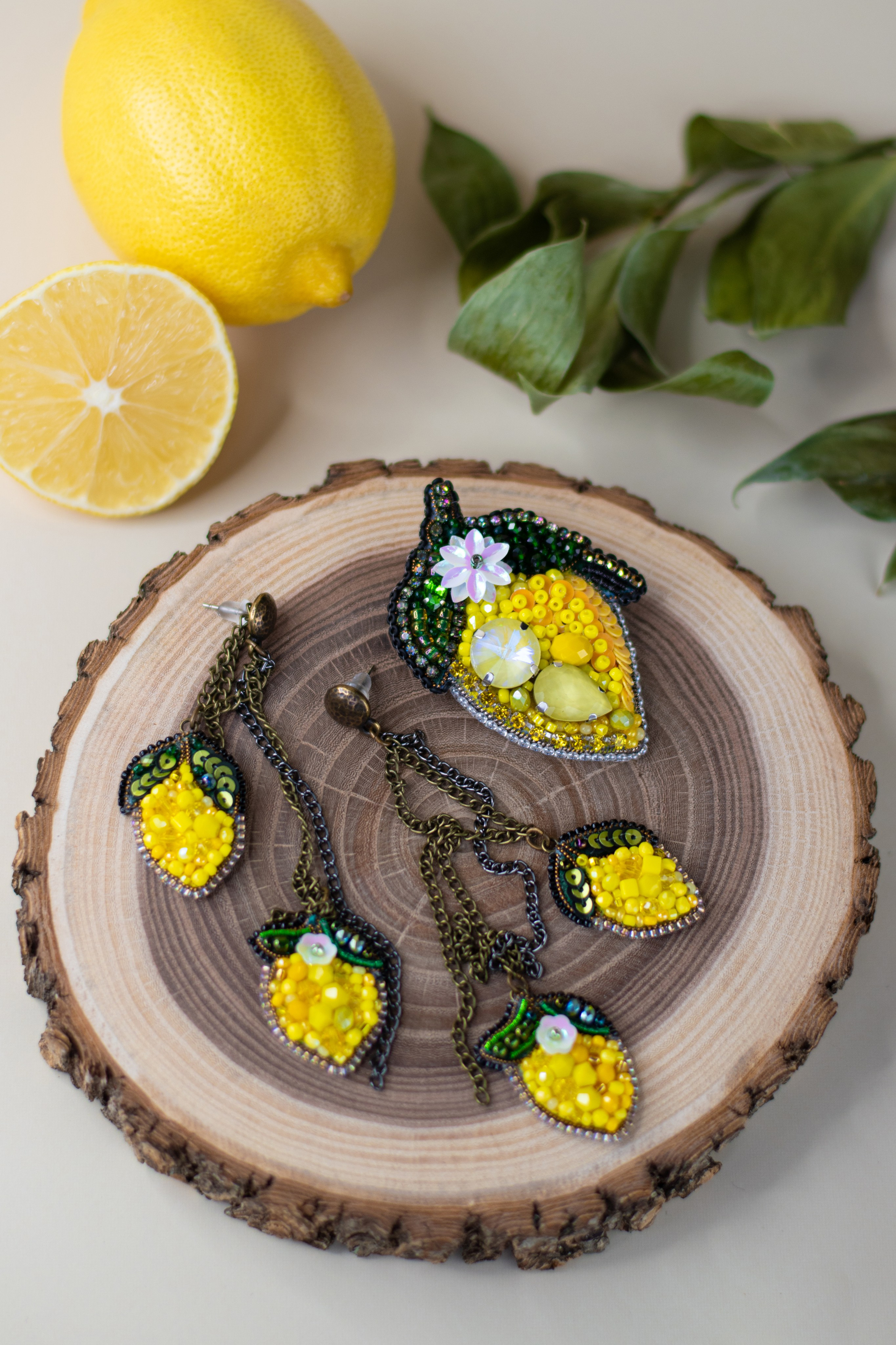 Серьги и брошь ручной работы «Лимоны». Фотограф Санкт-Петербург | Дарья Першина