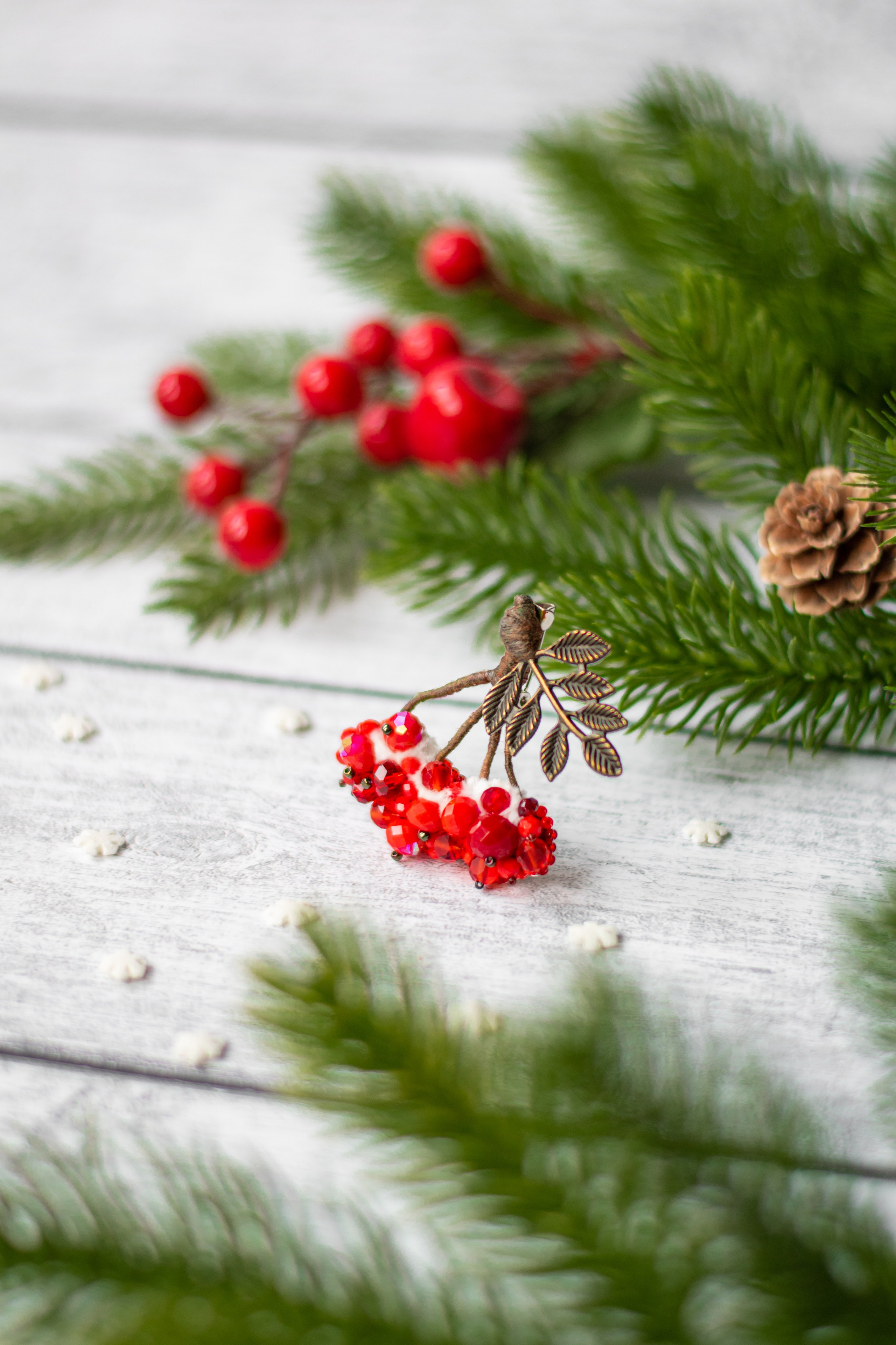 Броши ручной работы «Рябина». Фотограф Санкт-Петербург | Дарья Першина