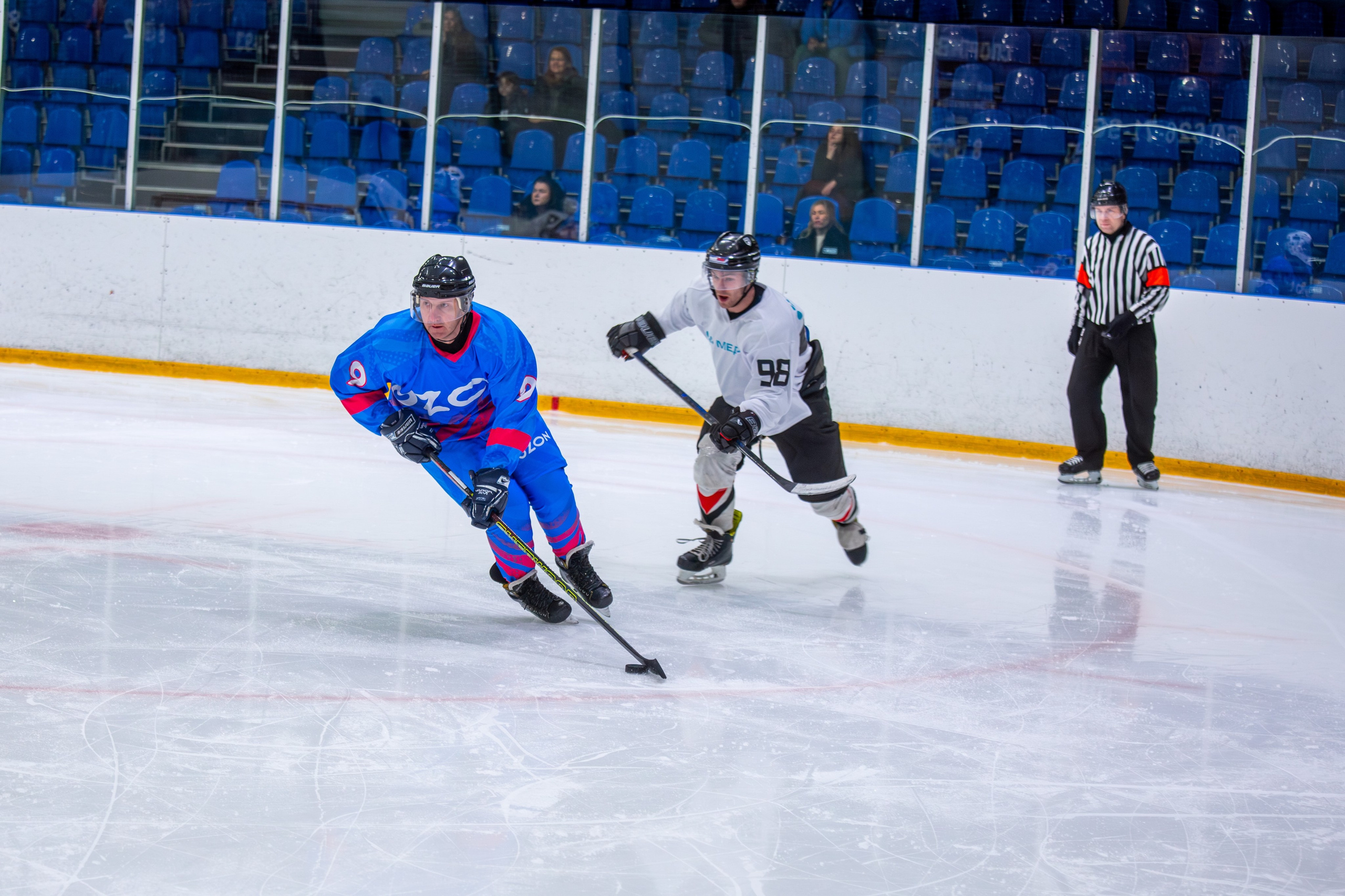 Чемпионат по хоккею. Репортажный, семейный, свадебный, портретный фотограф