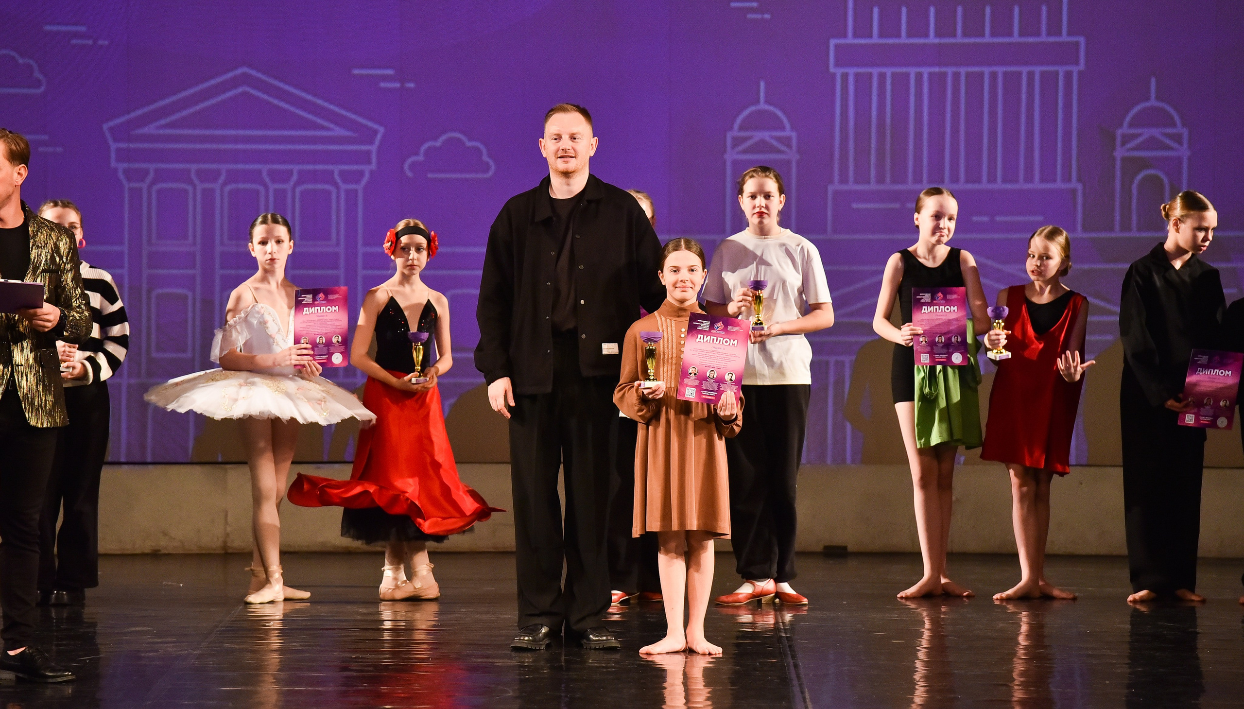 01.12.2024 Фестиваль хореографического искусства «АРТ-КОМПАС. СЕВЕРО-ЗАПАД» г. Спб. Медиастудия Фото Концепт