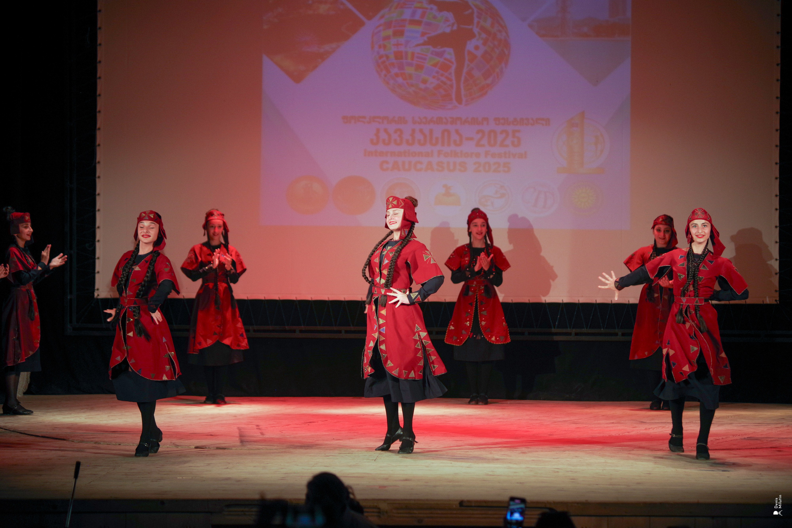 Танцы в прекрасном Они. Портретный фотограф Денис Милютин