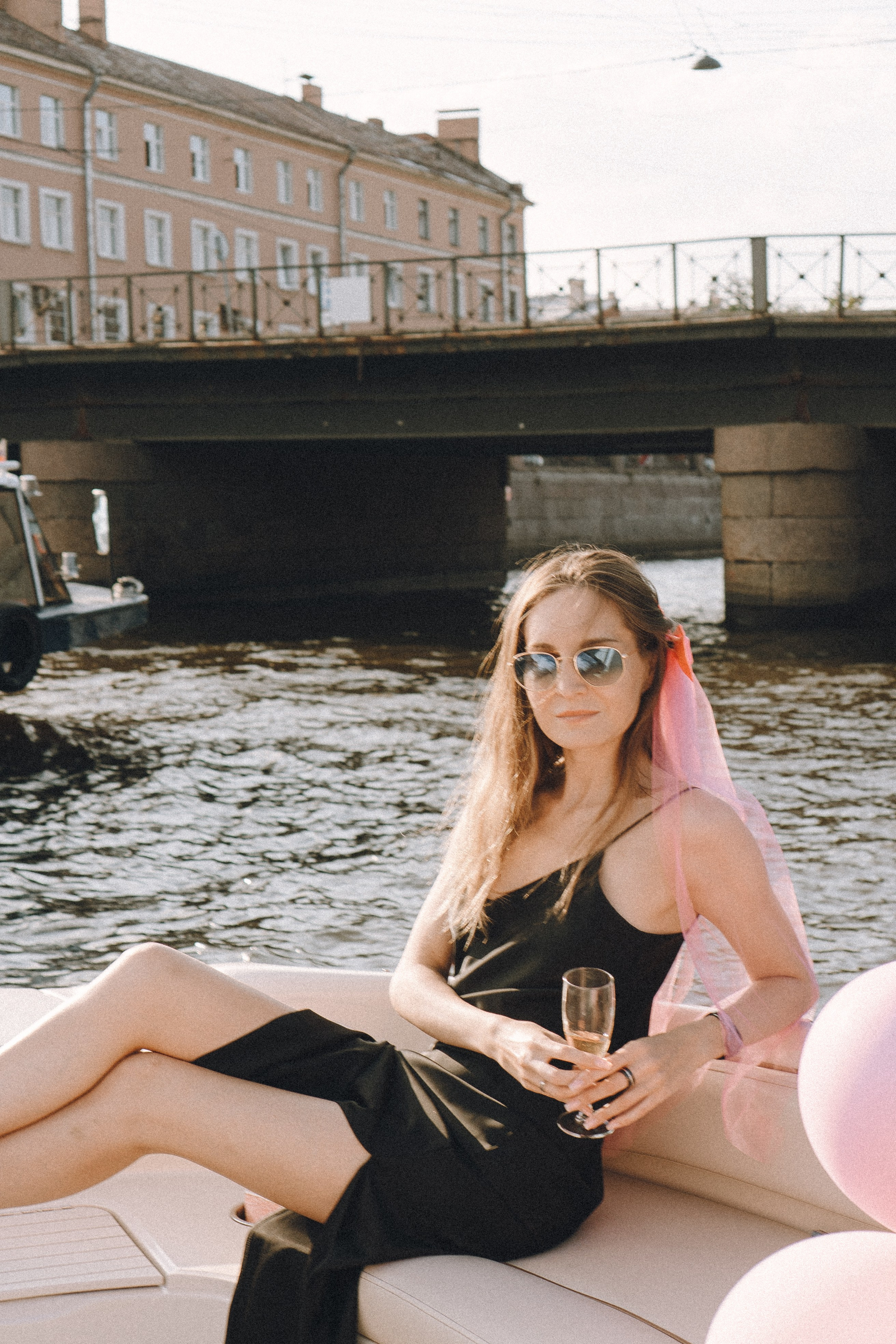 ДЕВИЧНИК НА КАТЕРЕ. Профессиональный фотограф, Санкт-Петербург — Виктория Богомолова