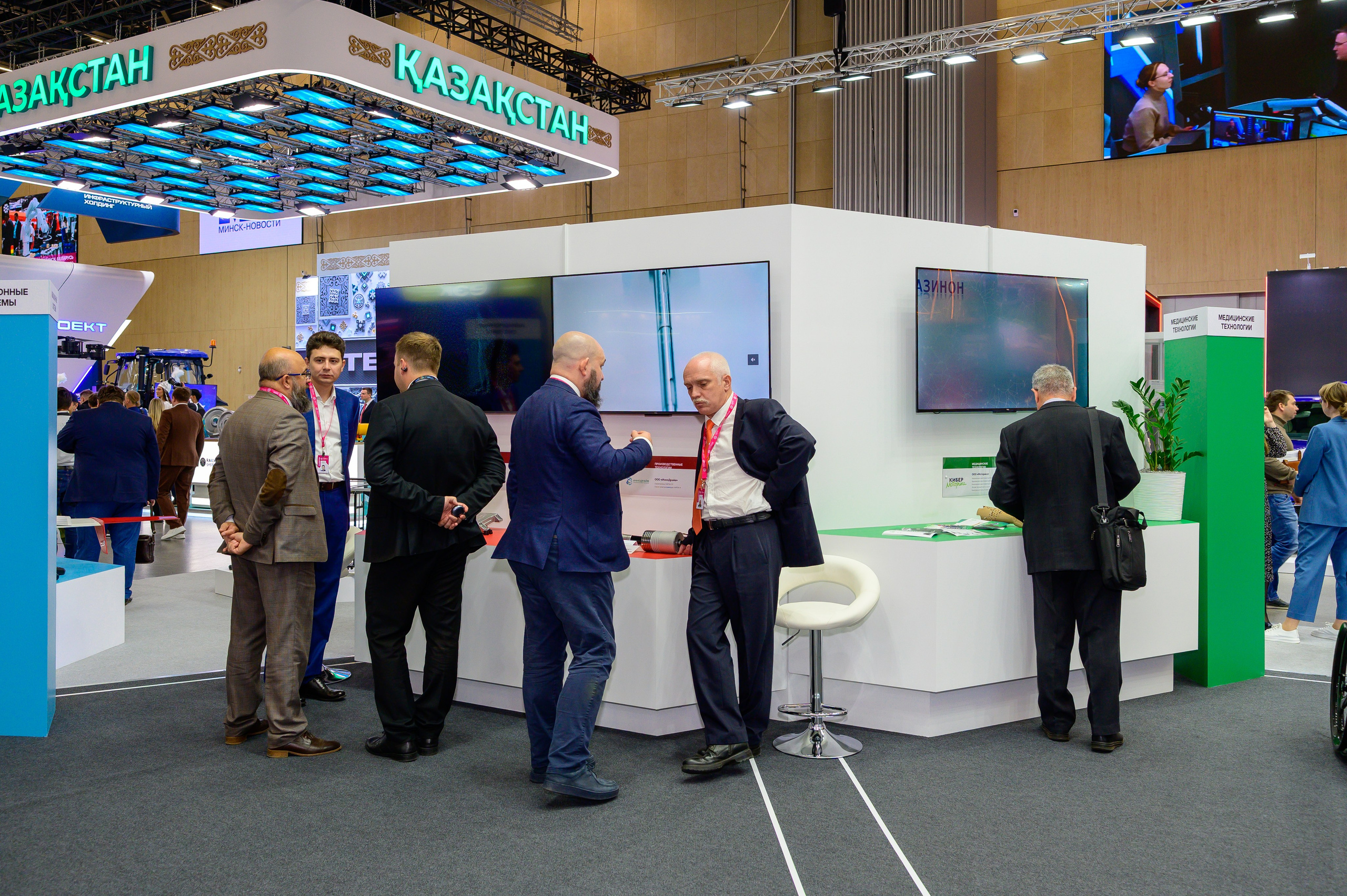 BigindustrialweekBelarus. Фотоуслуги, услуги фотографа, фотографирование важных событий